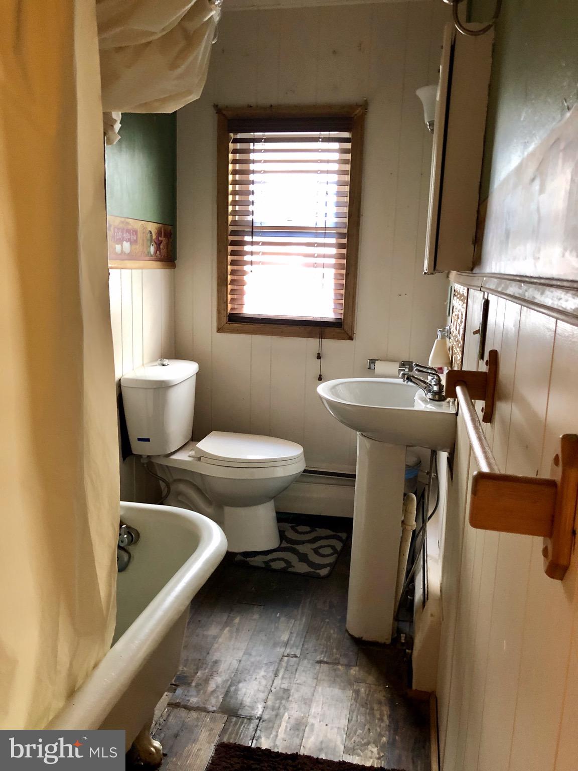 FRACKVILLE - Residential