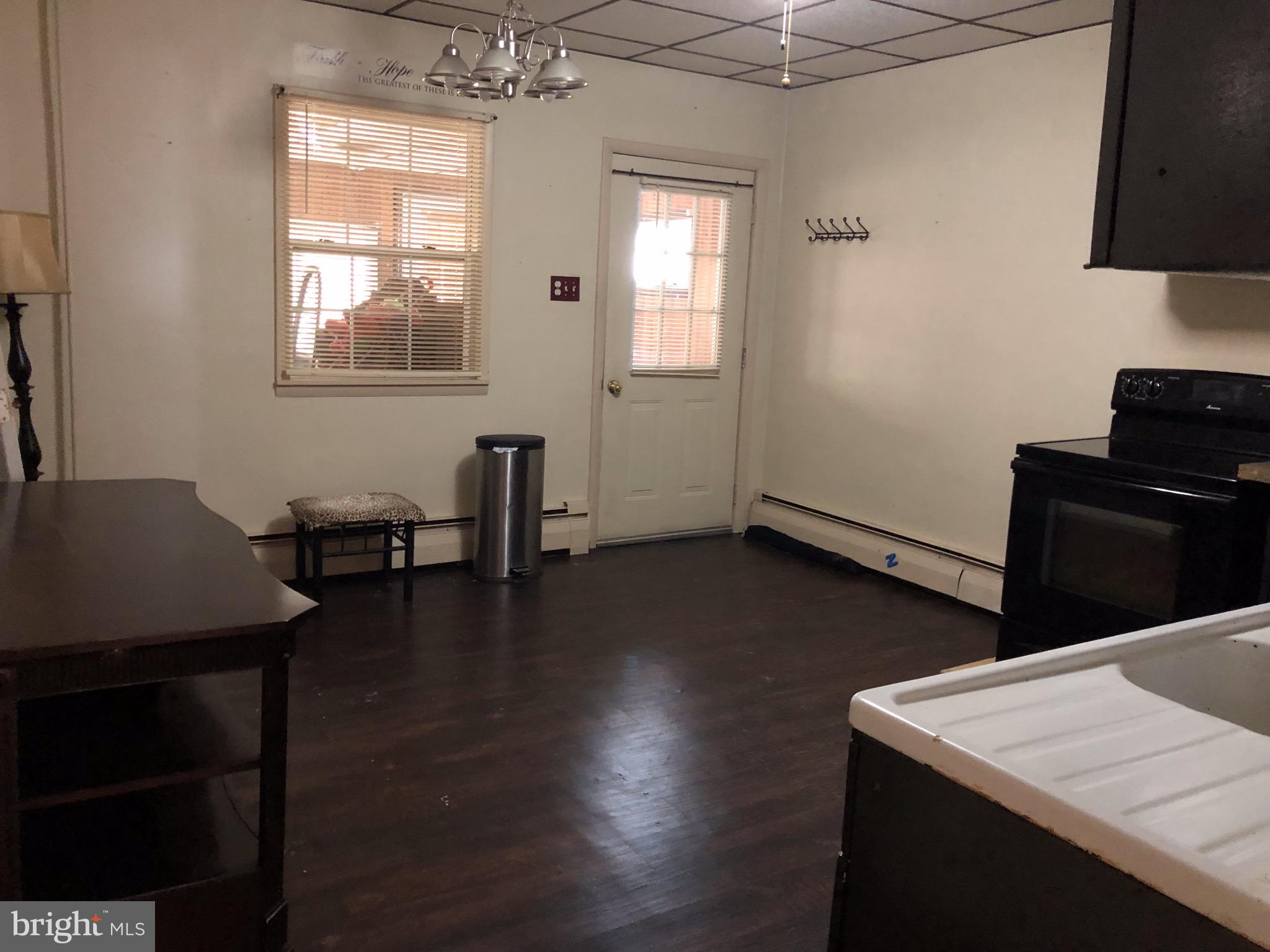 FRACKVILLE - Residential