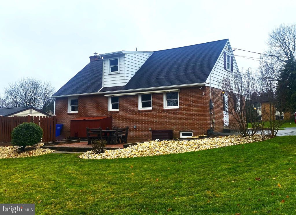 Photo of 13 Laurel Drive, Willow Street, PA 17584 (MLS # PALA2044736)