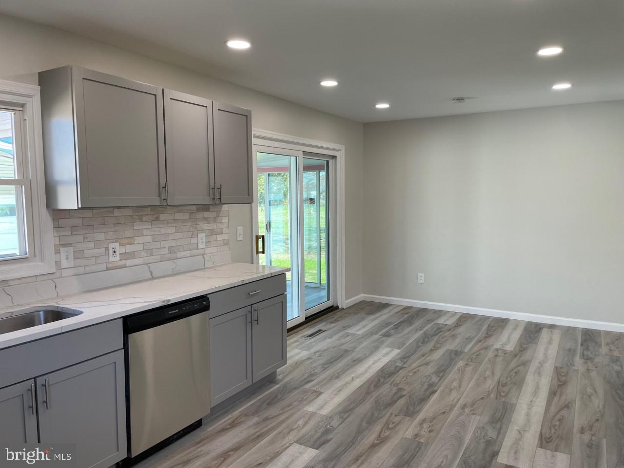 CLOVERFIELDS - Residential Lease