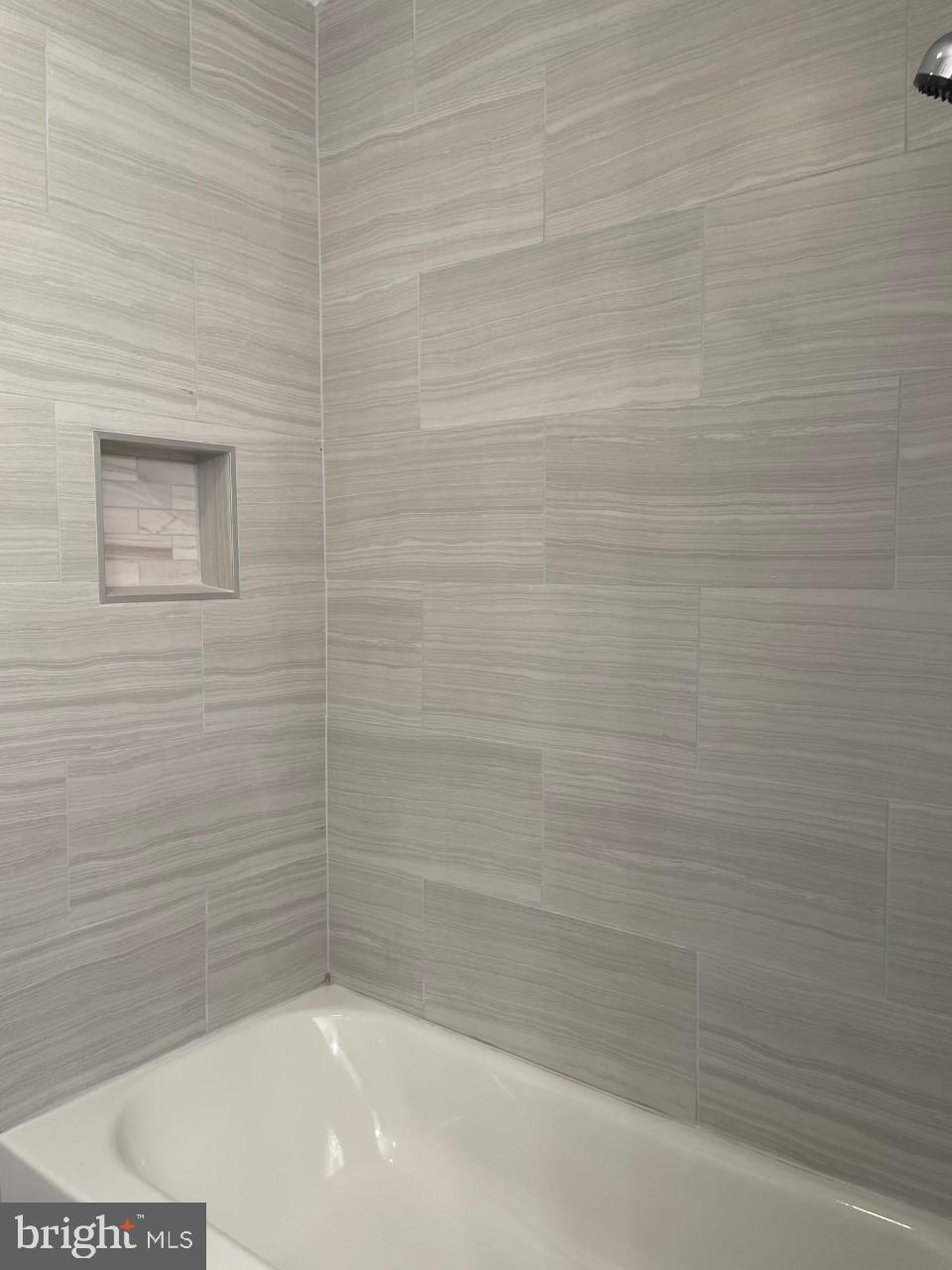 CLOVERFIELDS - Residential Lease