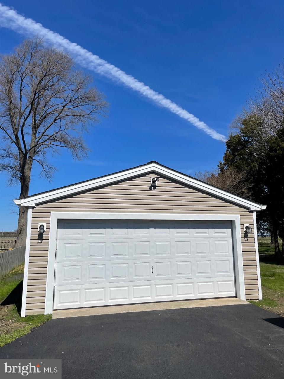 CLOVERFIELDS - Residential Lease