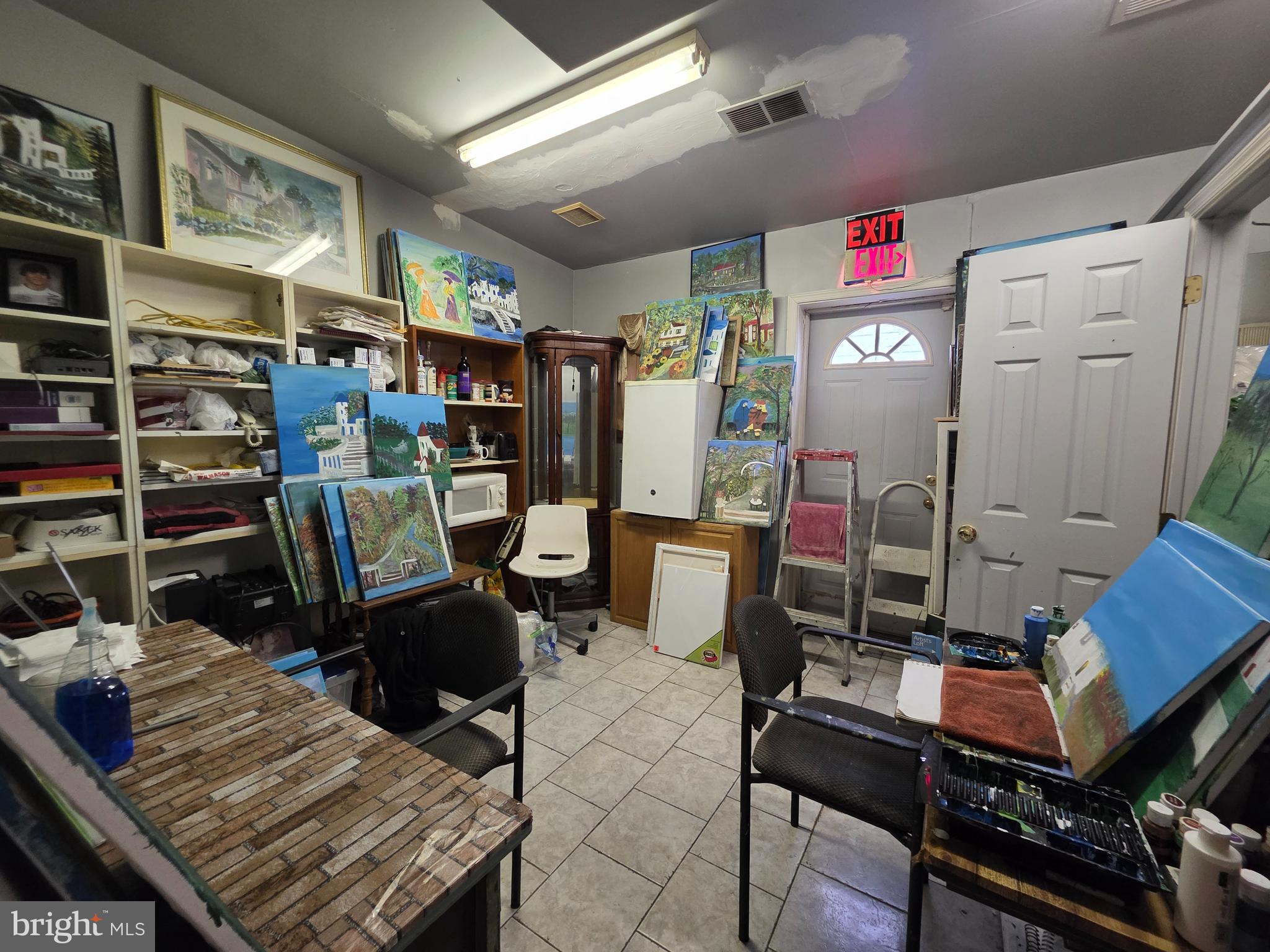 MEDIA - Commercial Sale