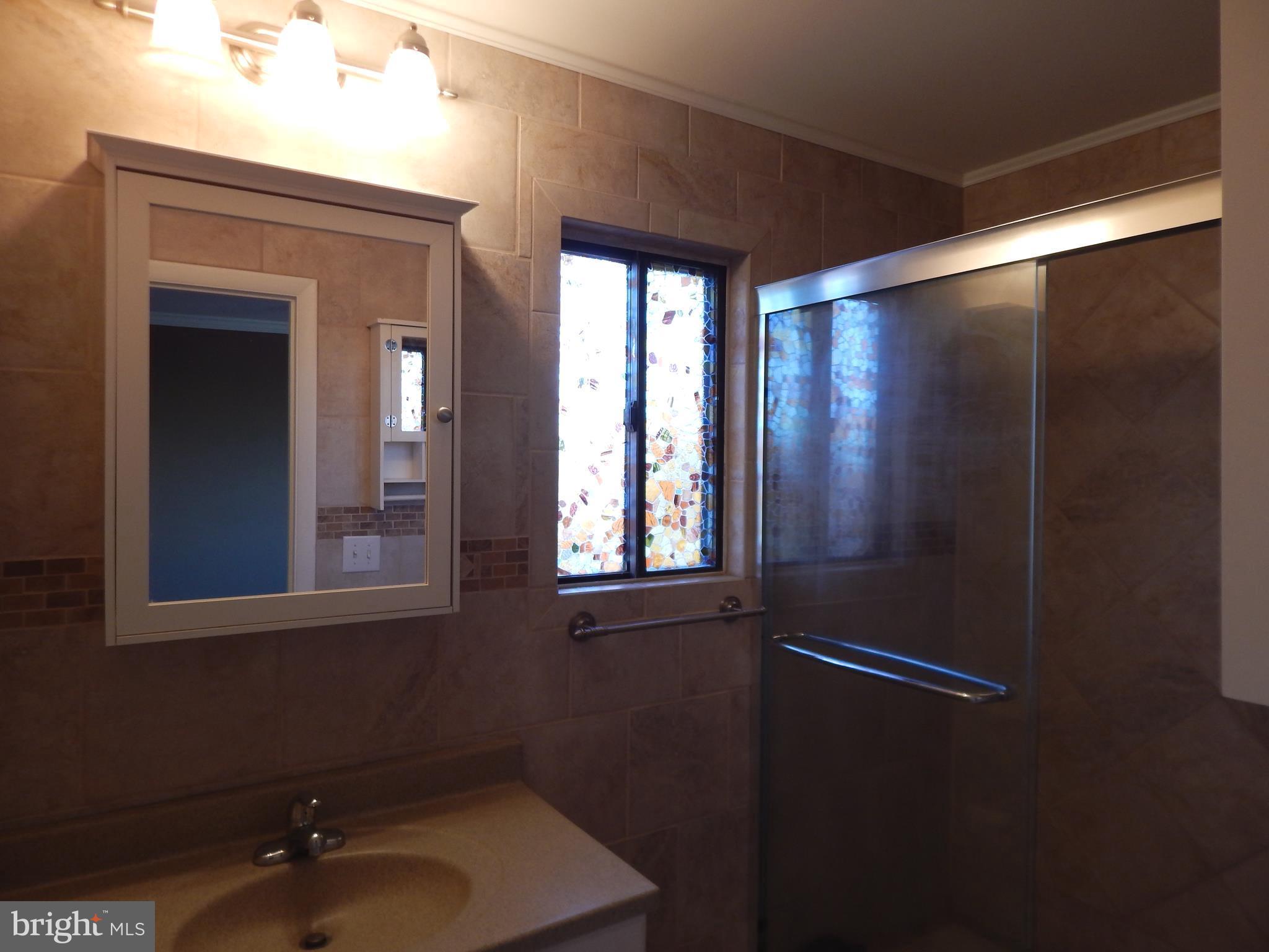 THOMPSON CREEK CONDOS - Residential Lease