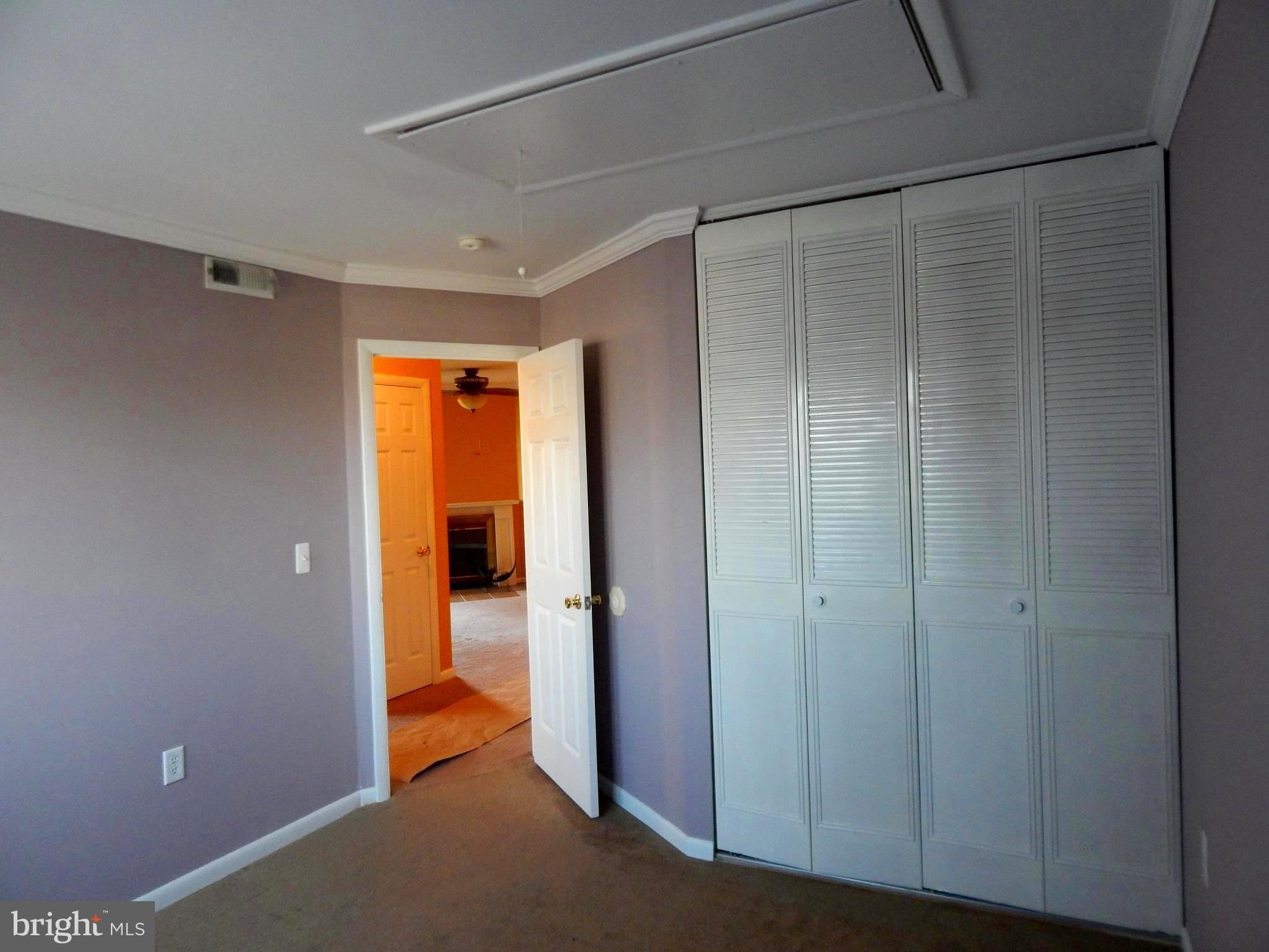 THOMPSON CREEK CONDOS - Residential Lease