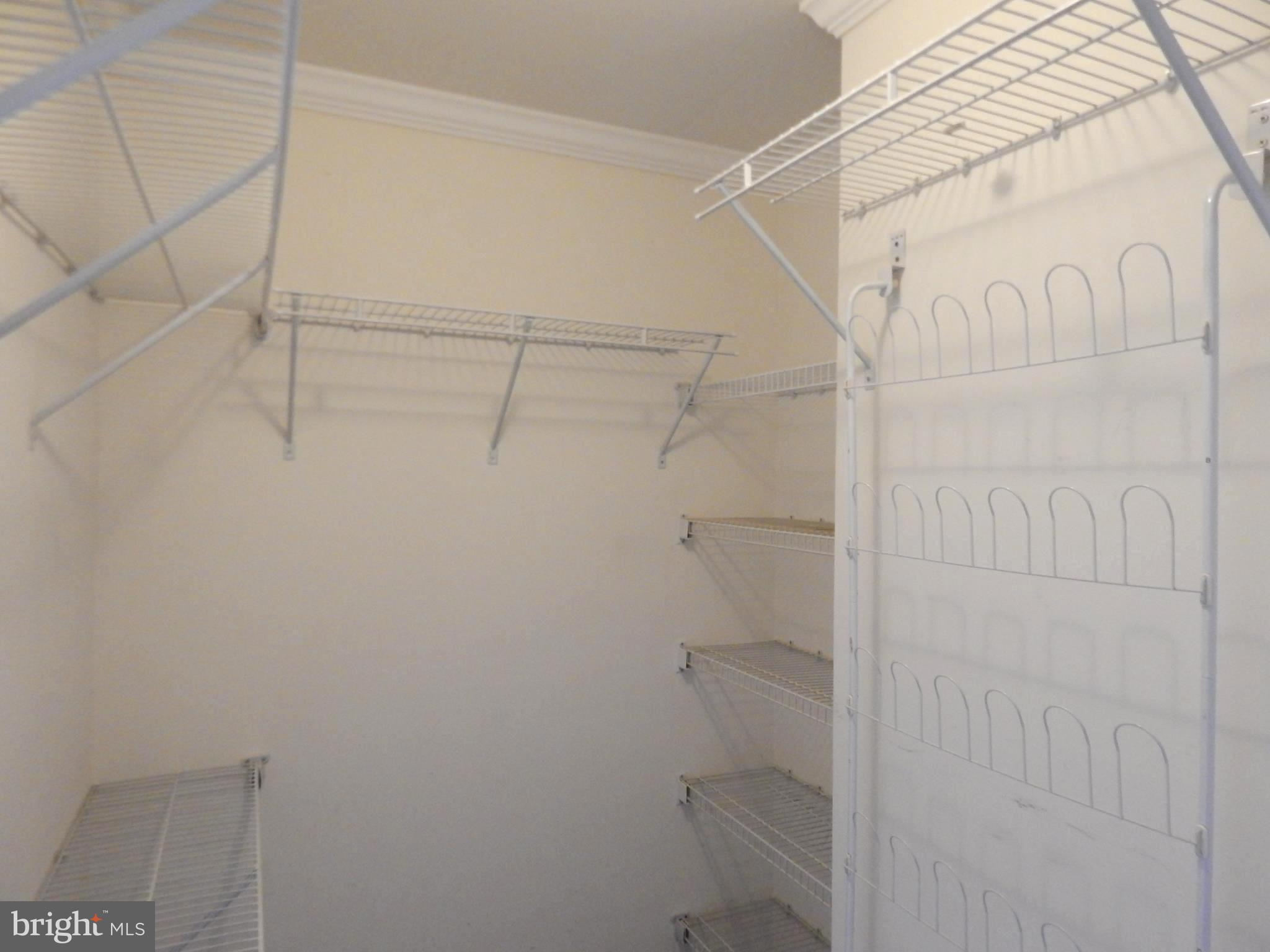 THOMPSON CREEK CONDOS - Residential Lease