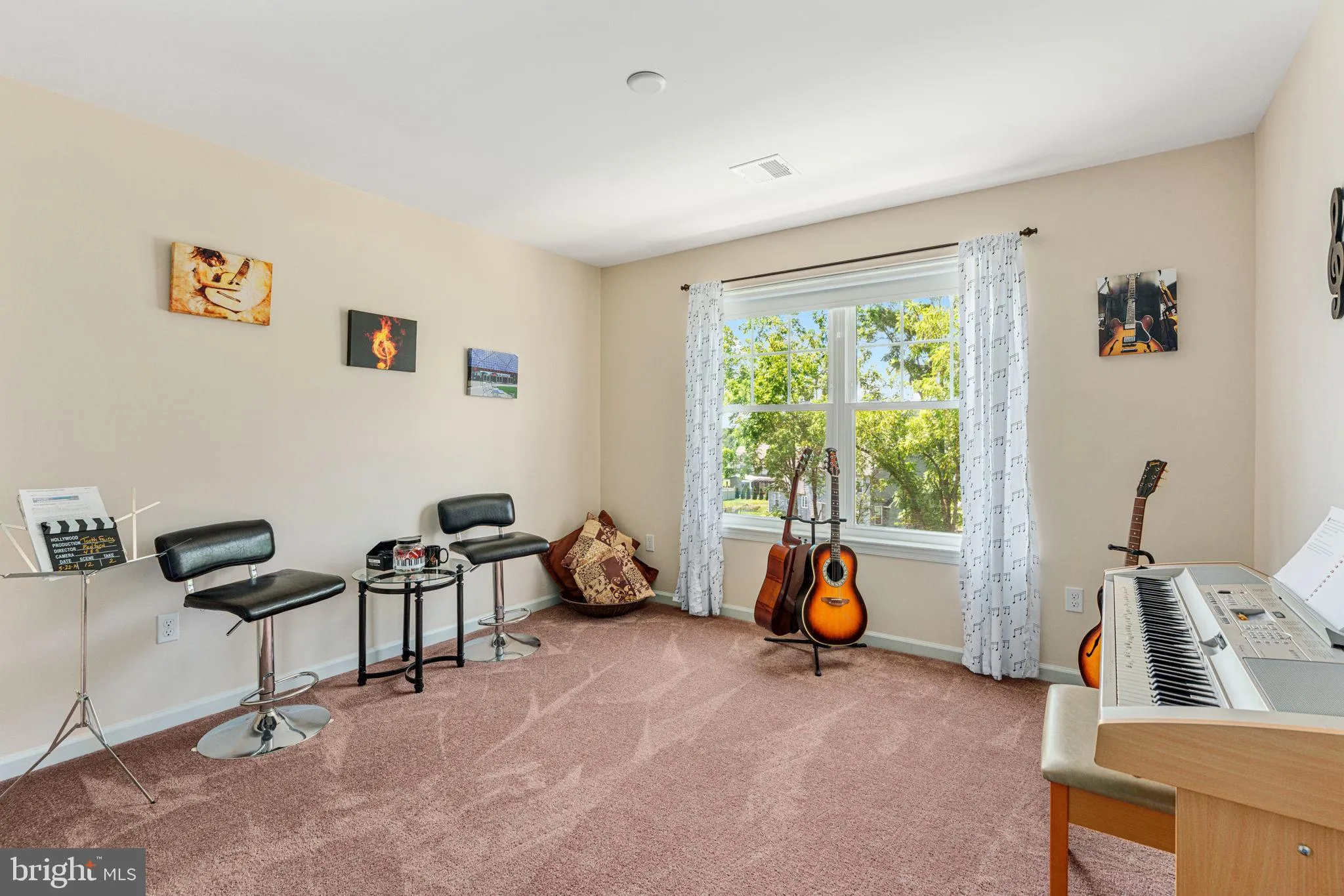 Breinigsville, Pennsylvania 18031, United States, 4 Bedrooms Bedrooms, ,3 BathroomsBathrooms,Residential,Pending,184873