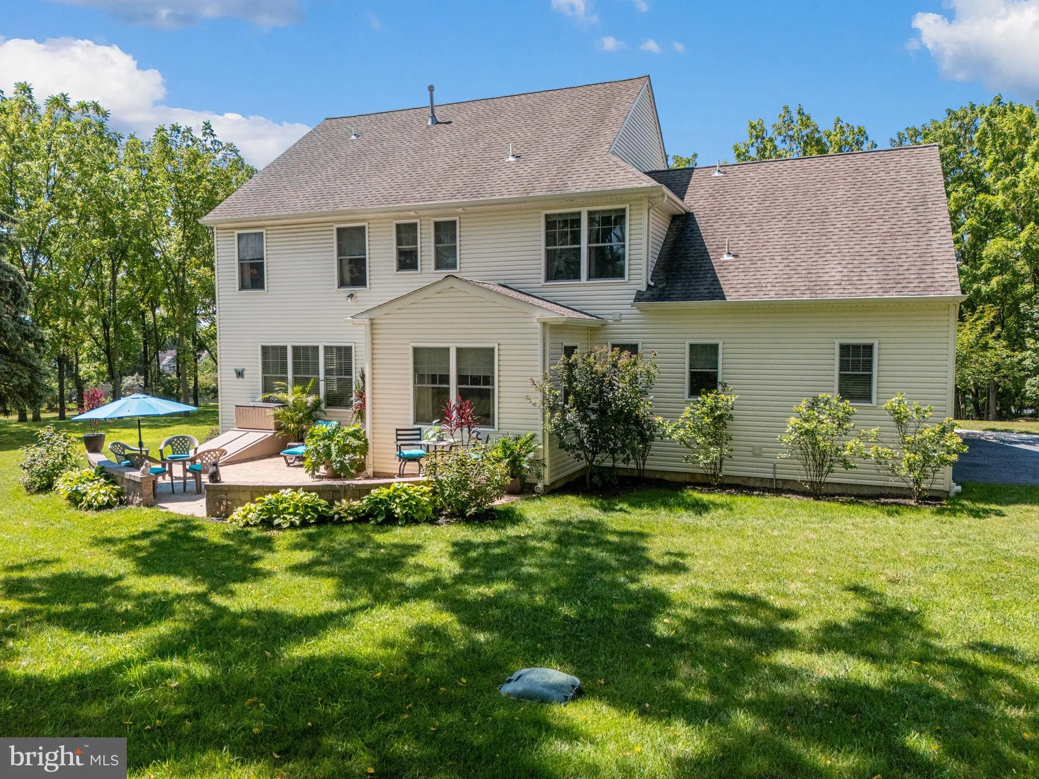 Breinigsville, Pennsylvania 18031, United States, 4 Bedrooms Bedrooms, ,3 BathroomsBathrooms,Residential,Pending,184873