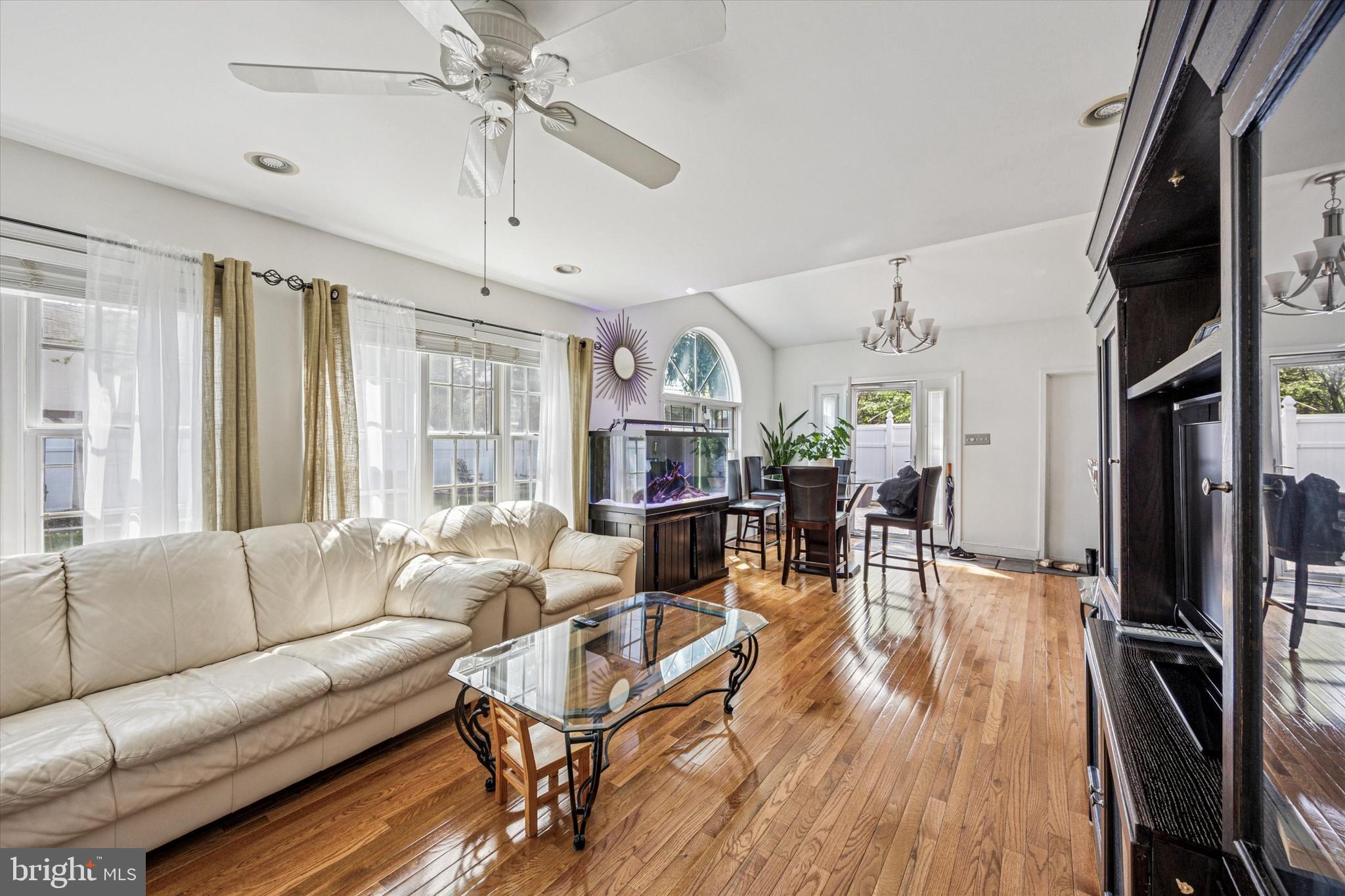 SPRINGFIELD - Residential