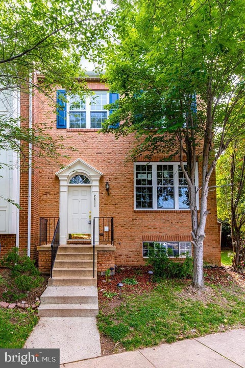 Photo of 2411 Fieldcreek Drive, HERNDON, VA 20171 (MLS # VAFX2342662)
