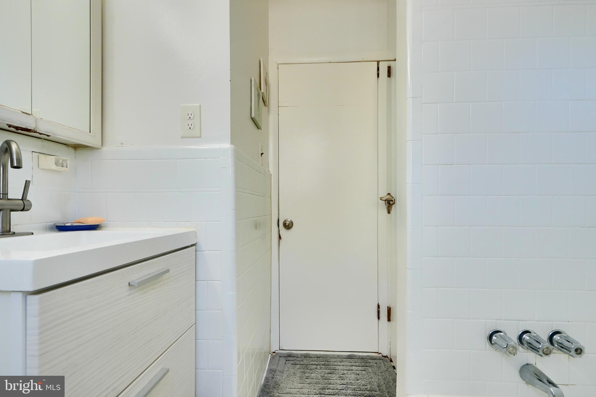 FULLERTON HEIGHTS - Residential