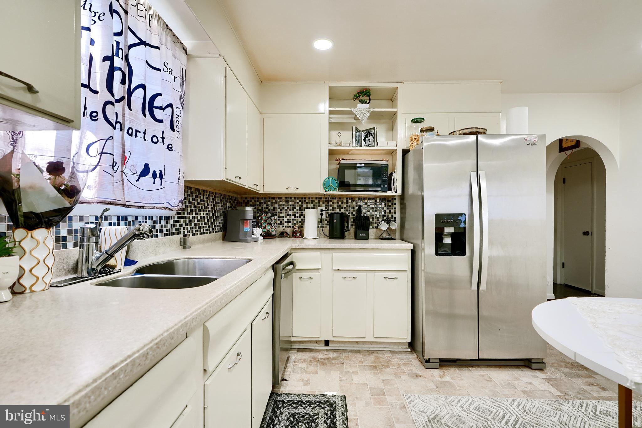 FULLERTON HEIGHTS - Residential