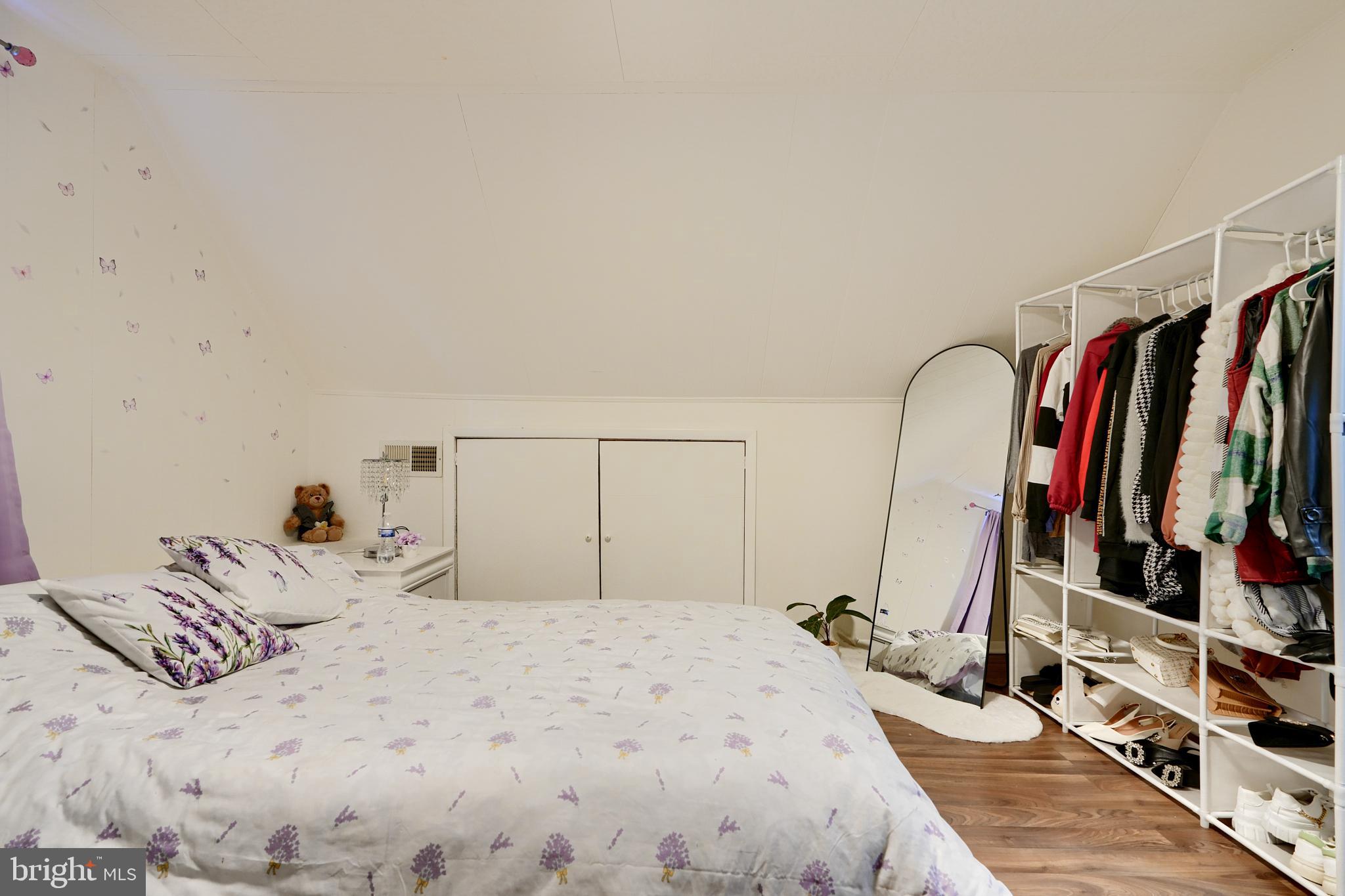 FULLERTON HEIGHTS - Residential