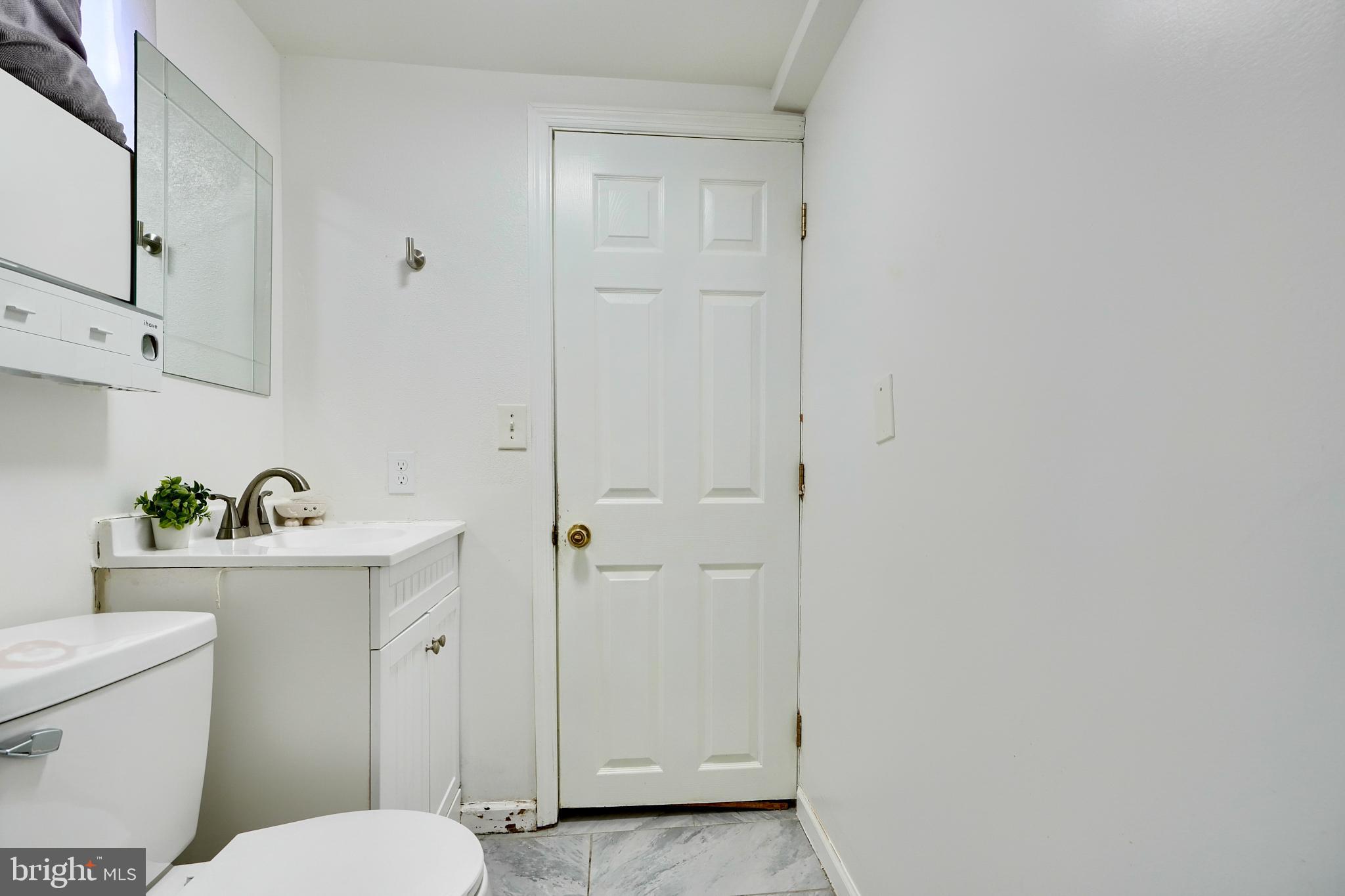 FULLERTON HEIGHTS - Residential