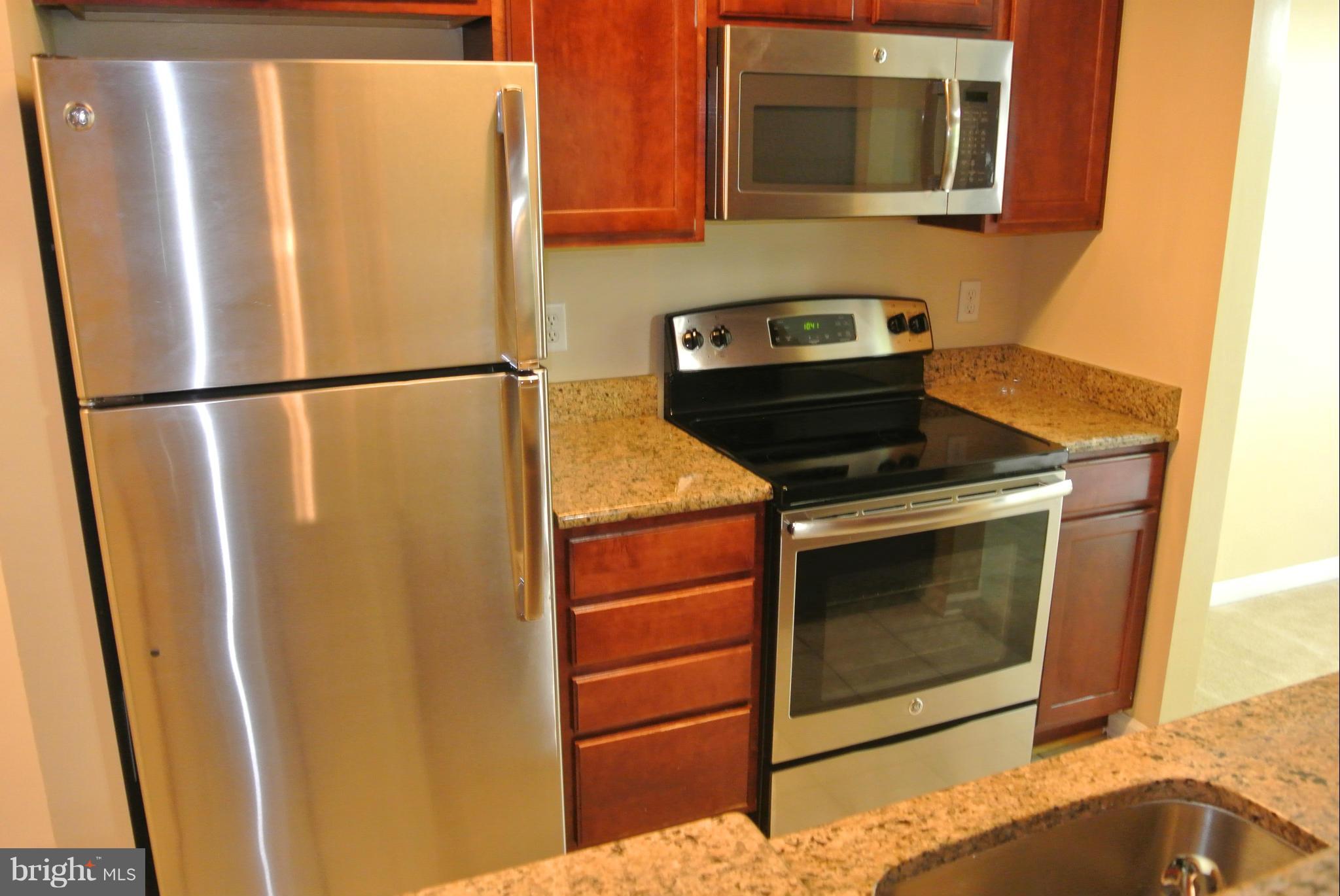 HIGH POINTE AT RIPPON LANDING - Residential