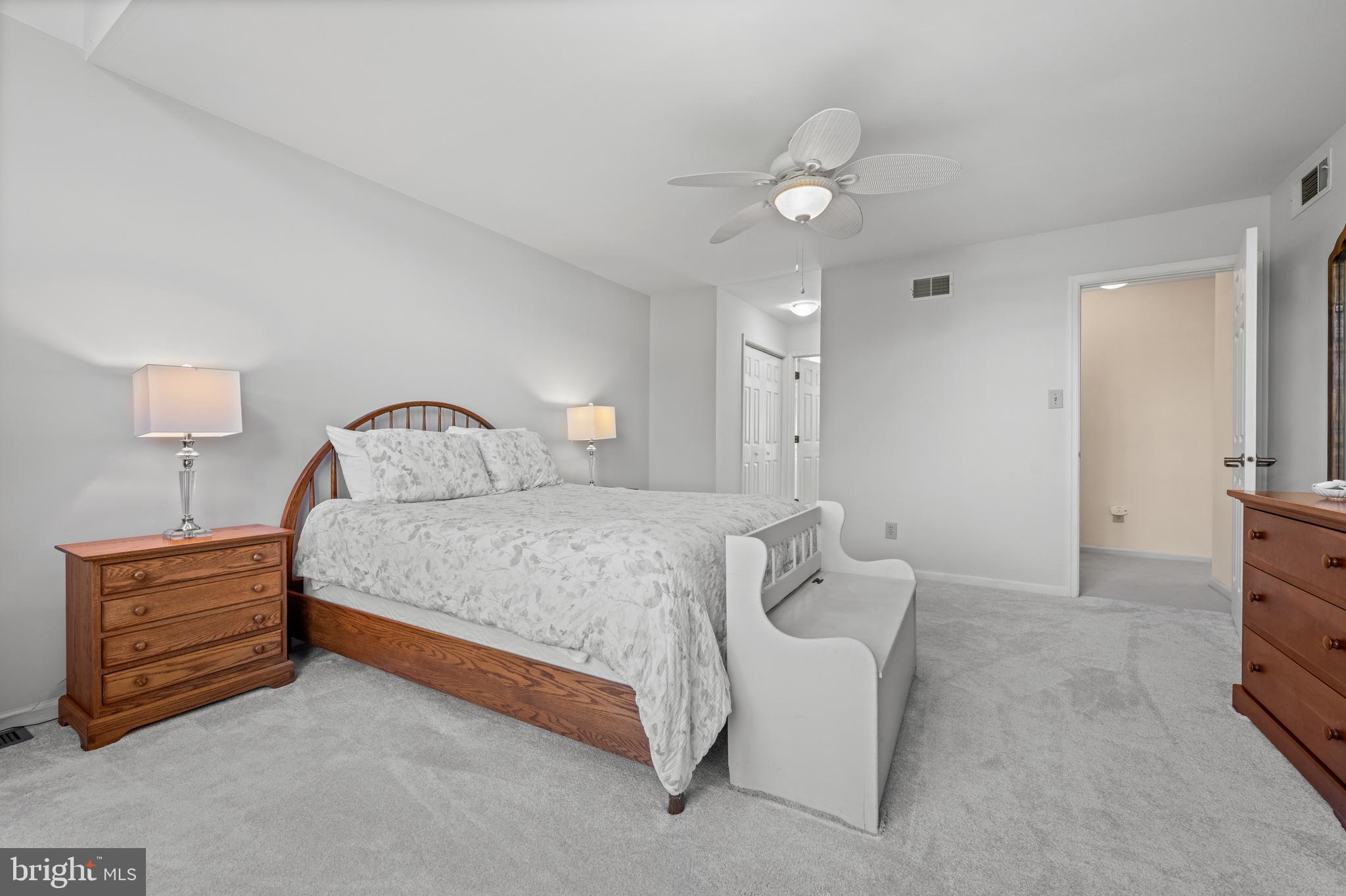 WOODLARK FARM - Residential