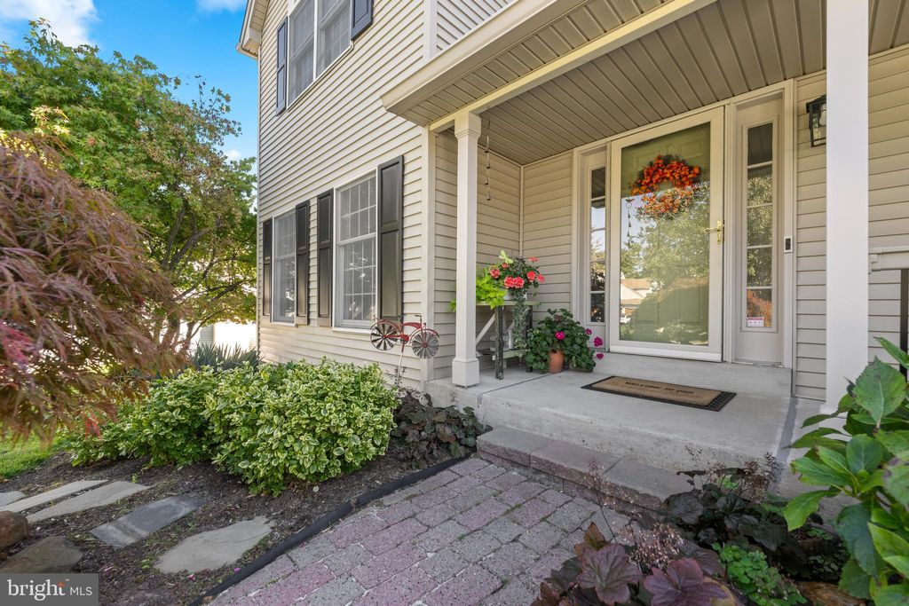 Photo of 204 Mill Pond Drive, EXTON, PA 19341 (MLS # PACT2111932)