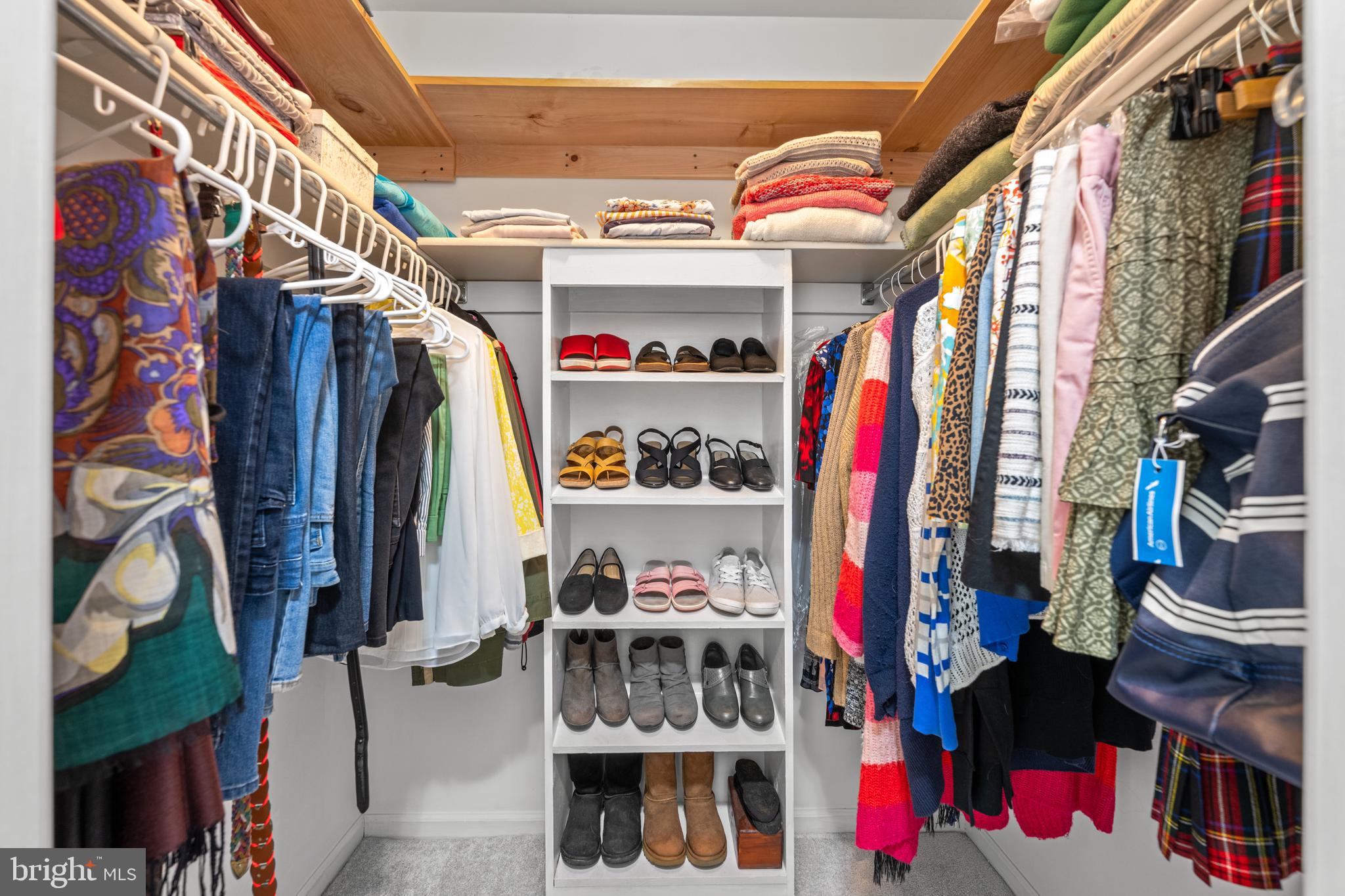 WOODLARK FARM - Residential