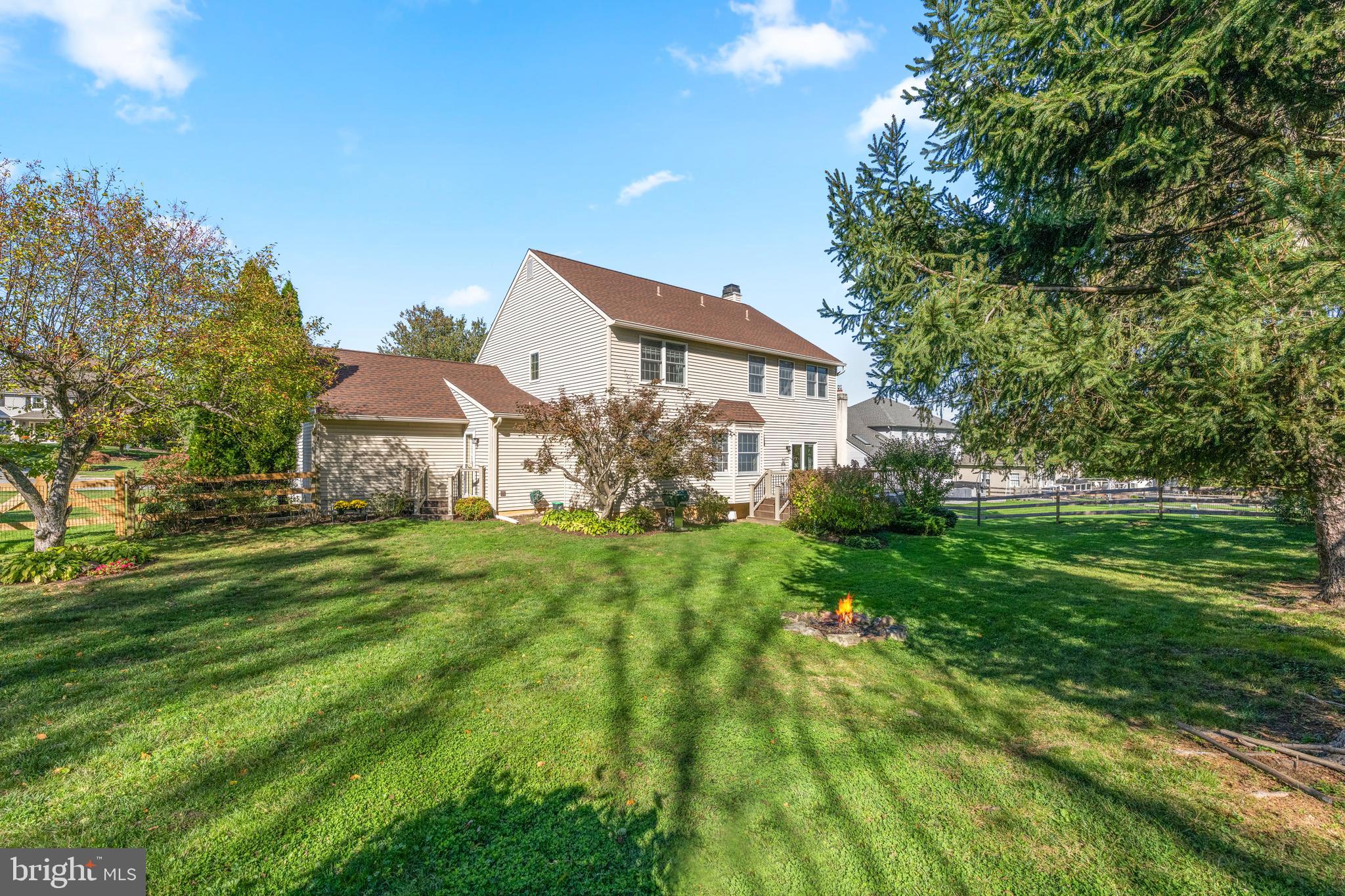 WOODLARK FARM - Residential