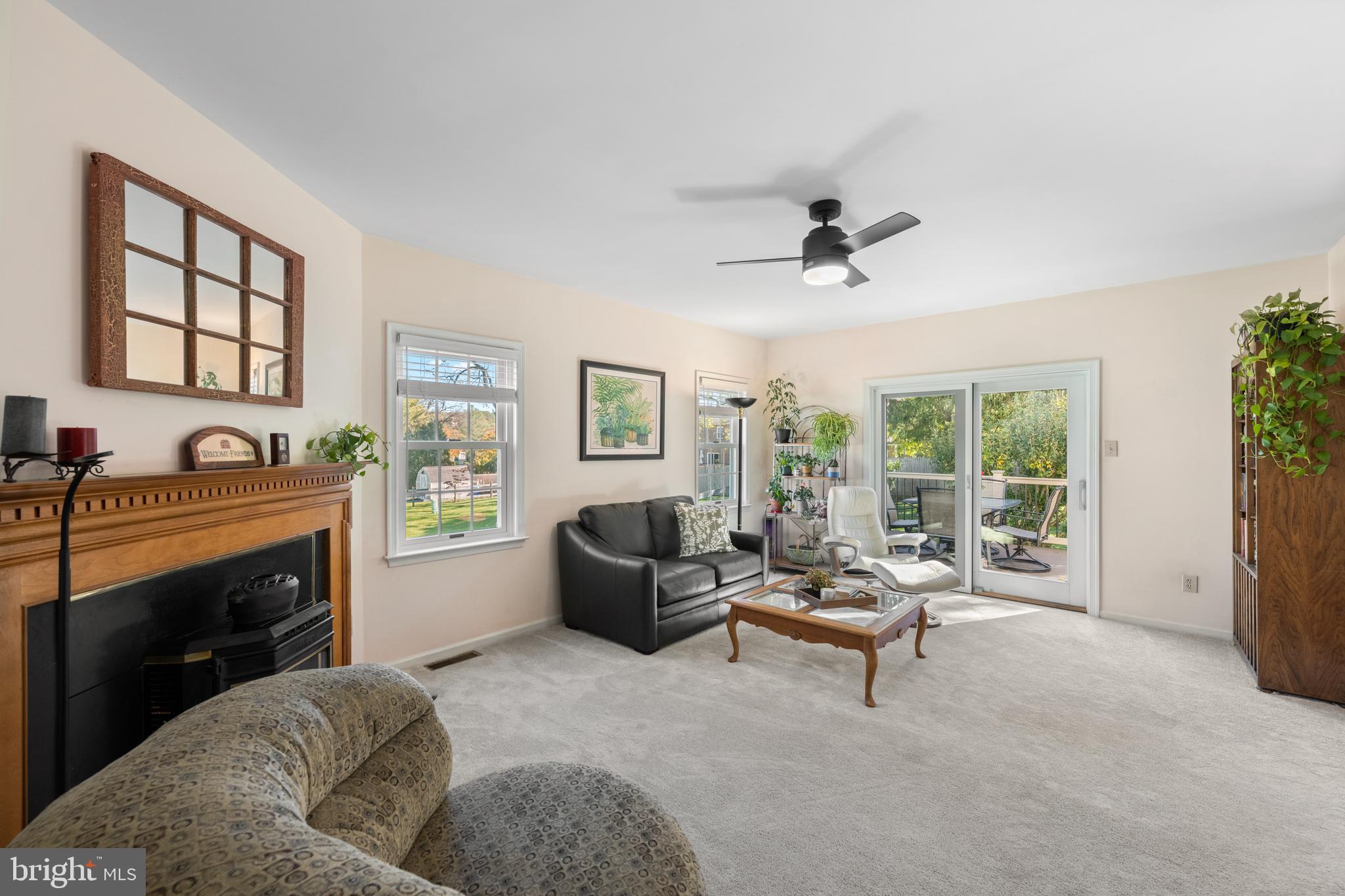 WOODLARK FARM - Residential