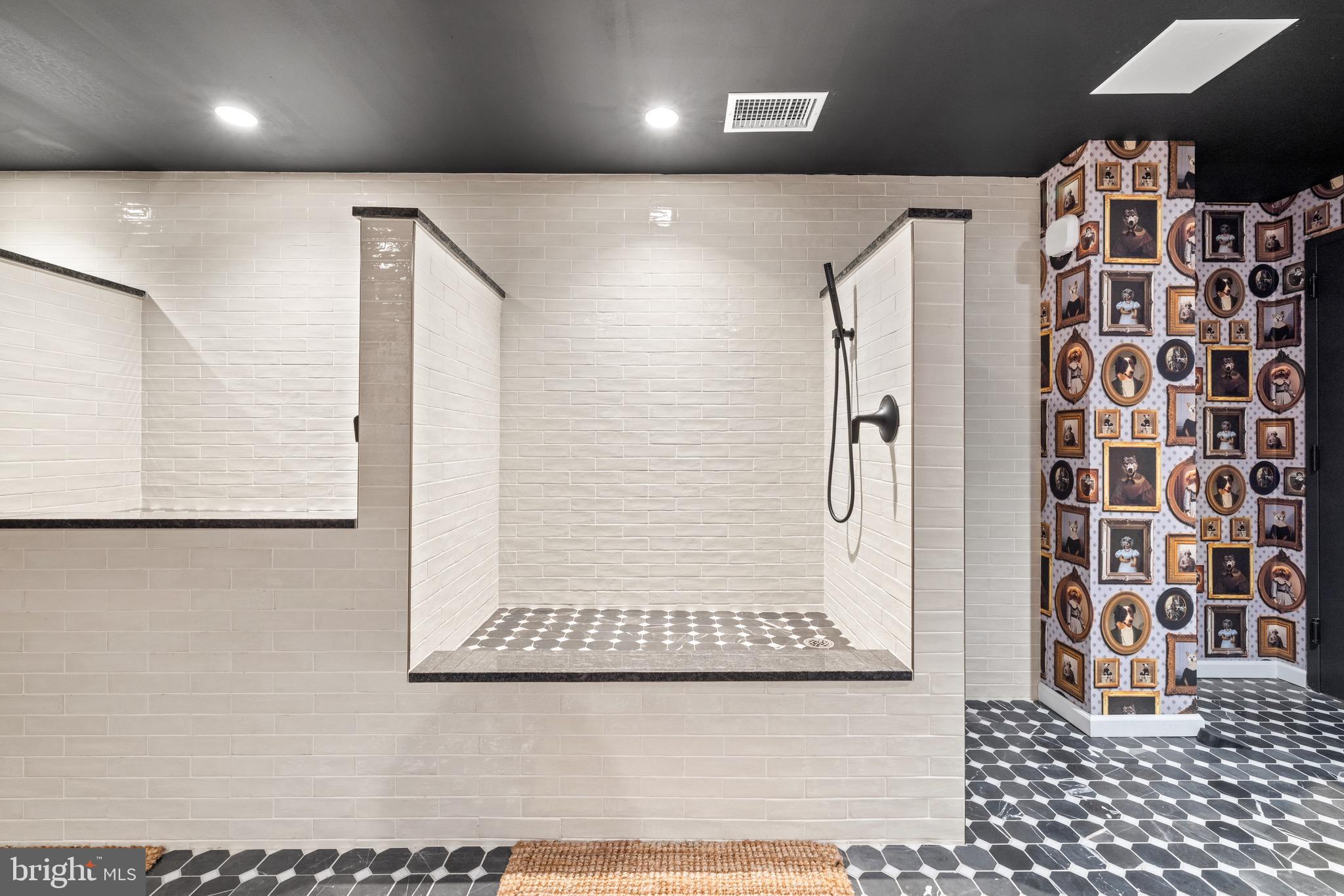 CENTER CITY - Residential Lease