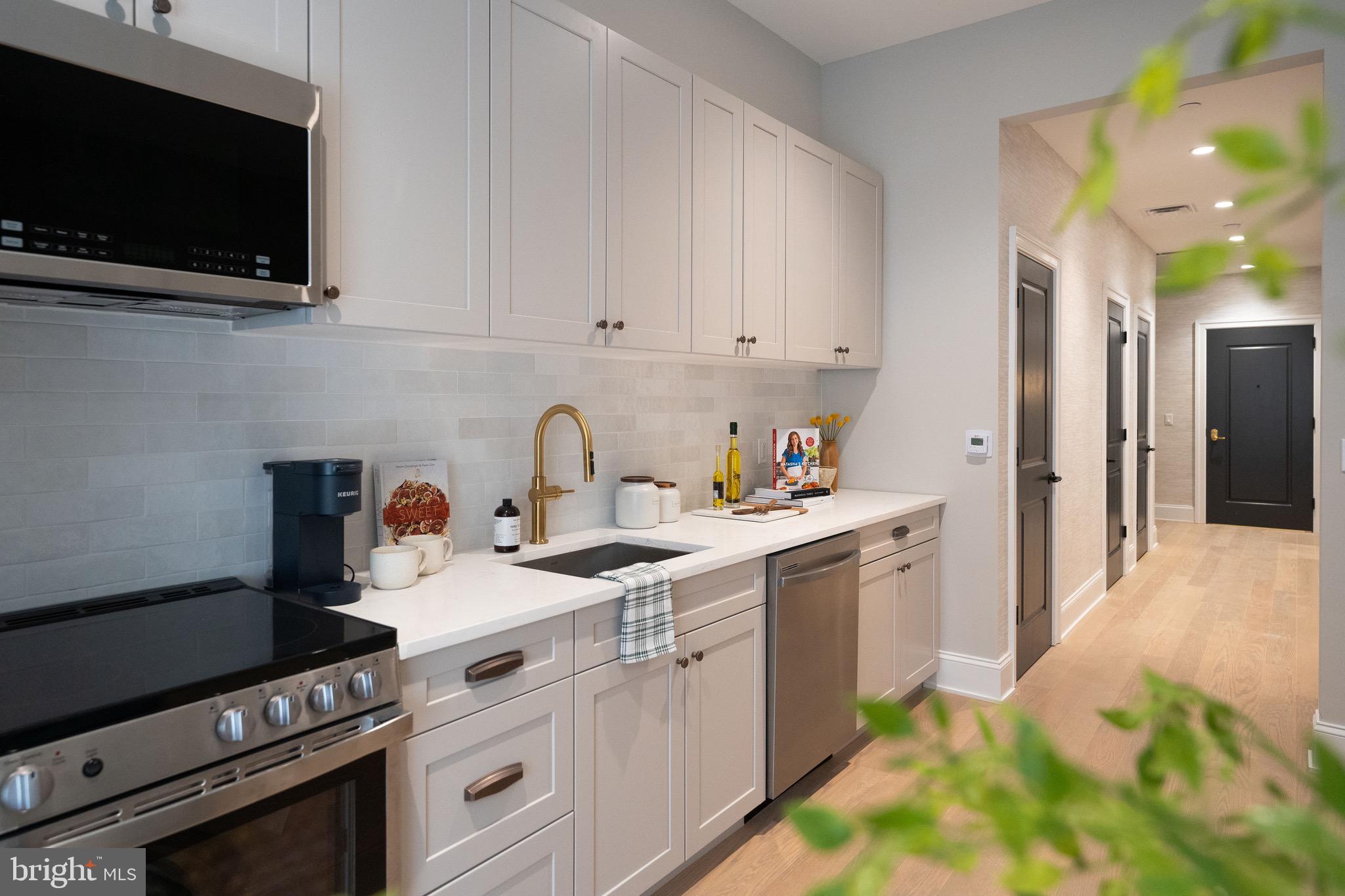 CENTER CITY - Residential Lease