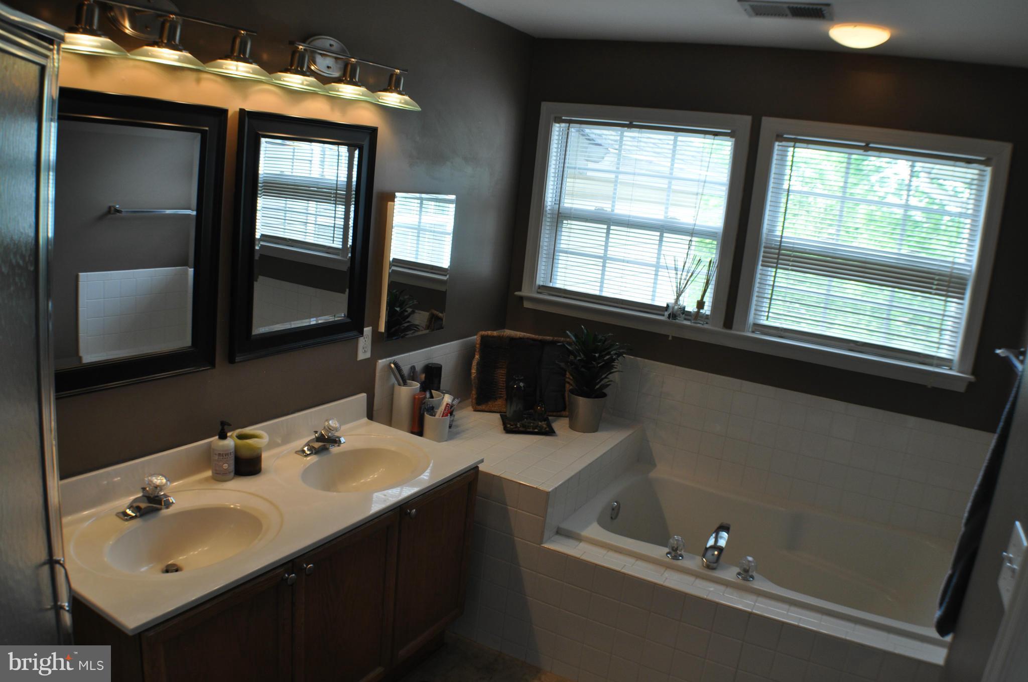 FAIRWAYS AT STONEBRIDGE - Residential