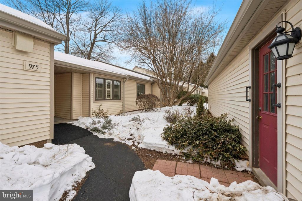 Photo of 975 Kennett Way #975, WEST CHESTER, PA 19380 (MLS # PACT2117154)