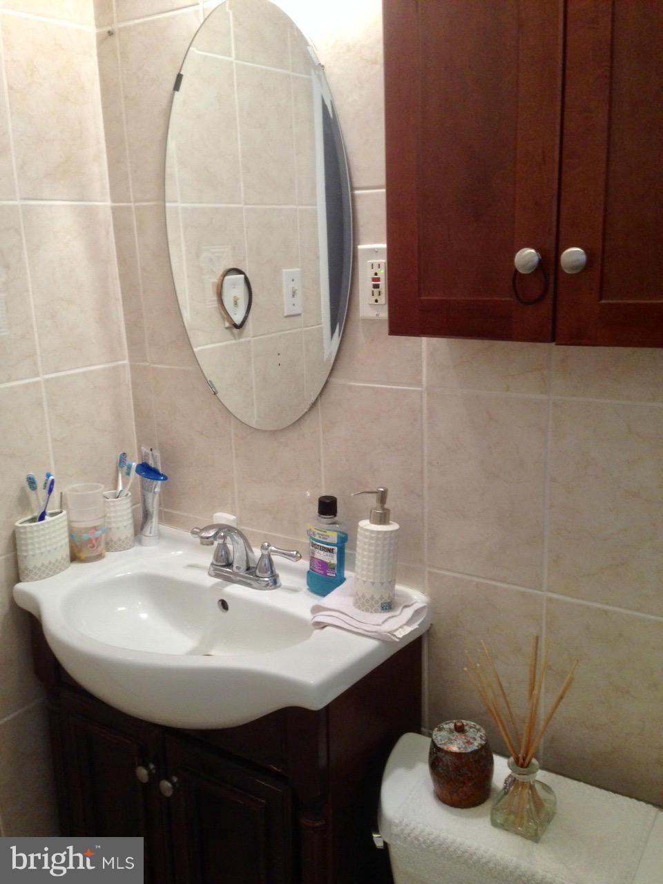 BURGUNDY VILLAGE - Residential