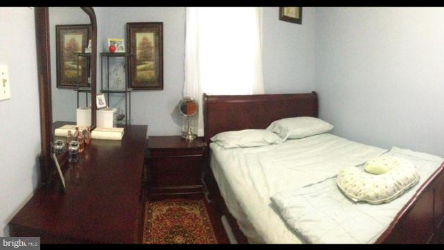 BURGUNDY VILLAGE - Residential