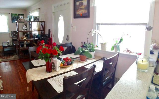 BURGUNDY VILLAGE - Residential