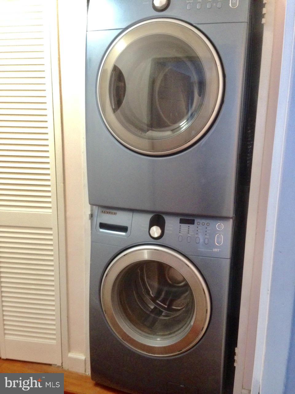 BURGUNDY VILLAGE - Residential