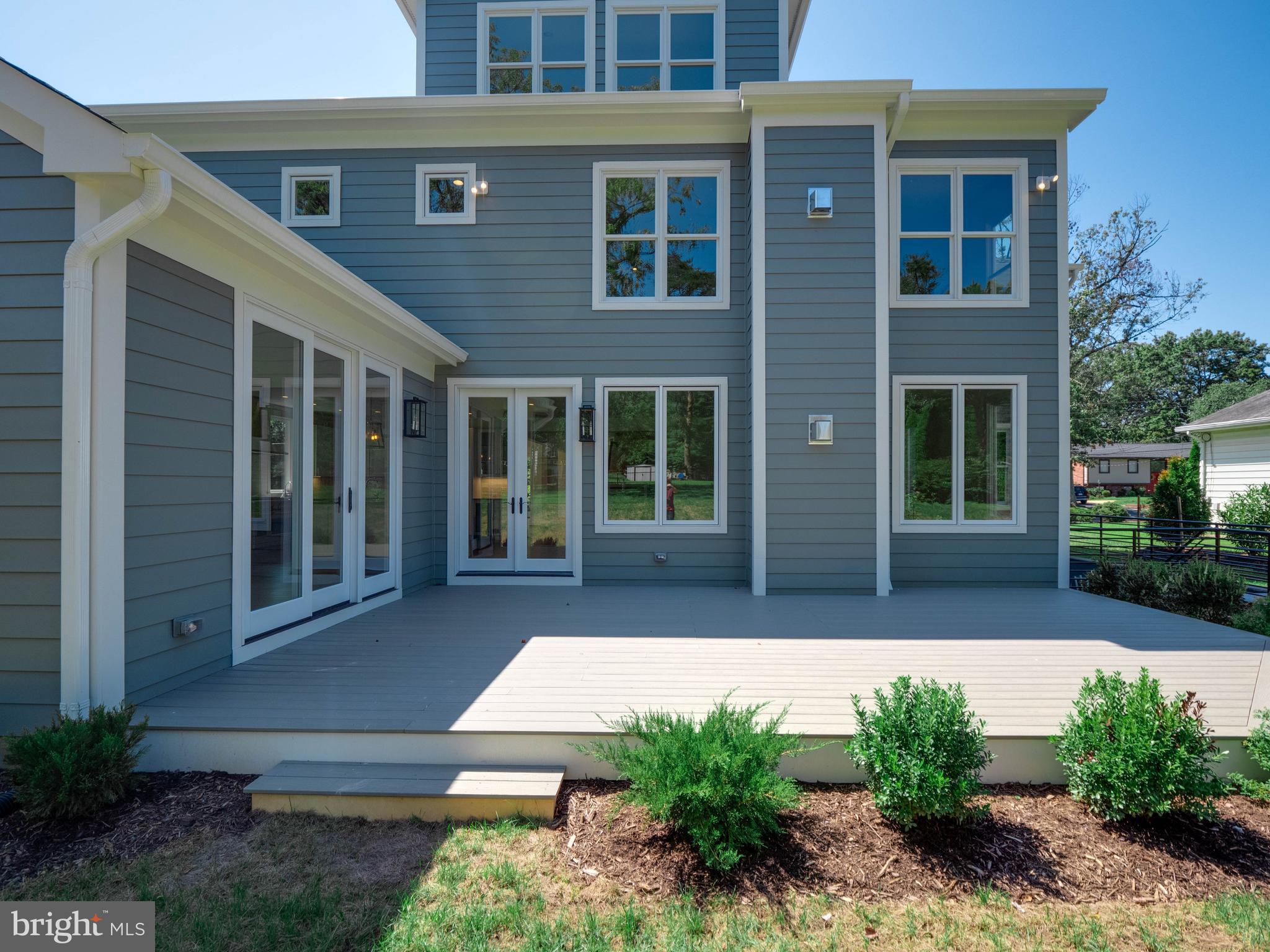 VIENNA WOODS - Residential