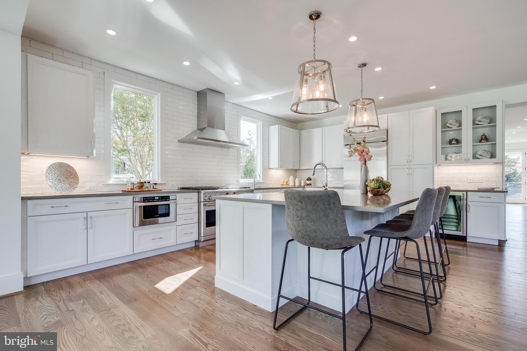 VIENNA WOODS - Residential