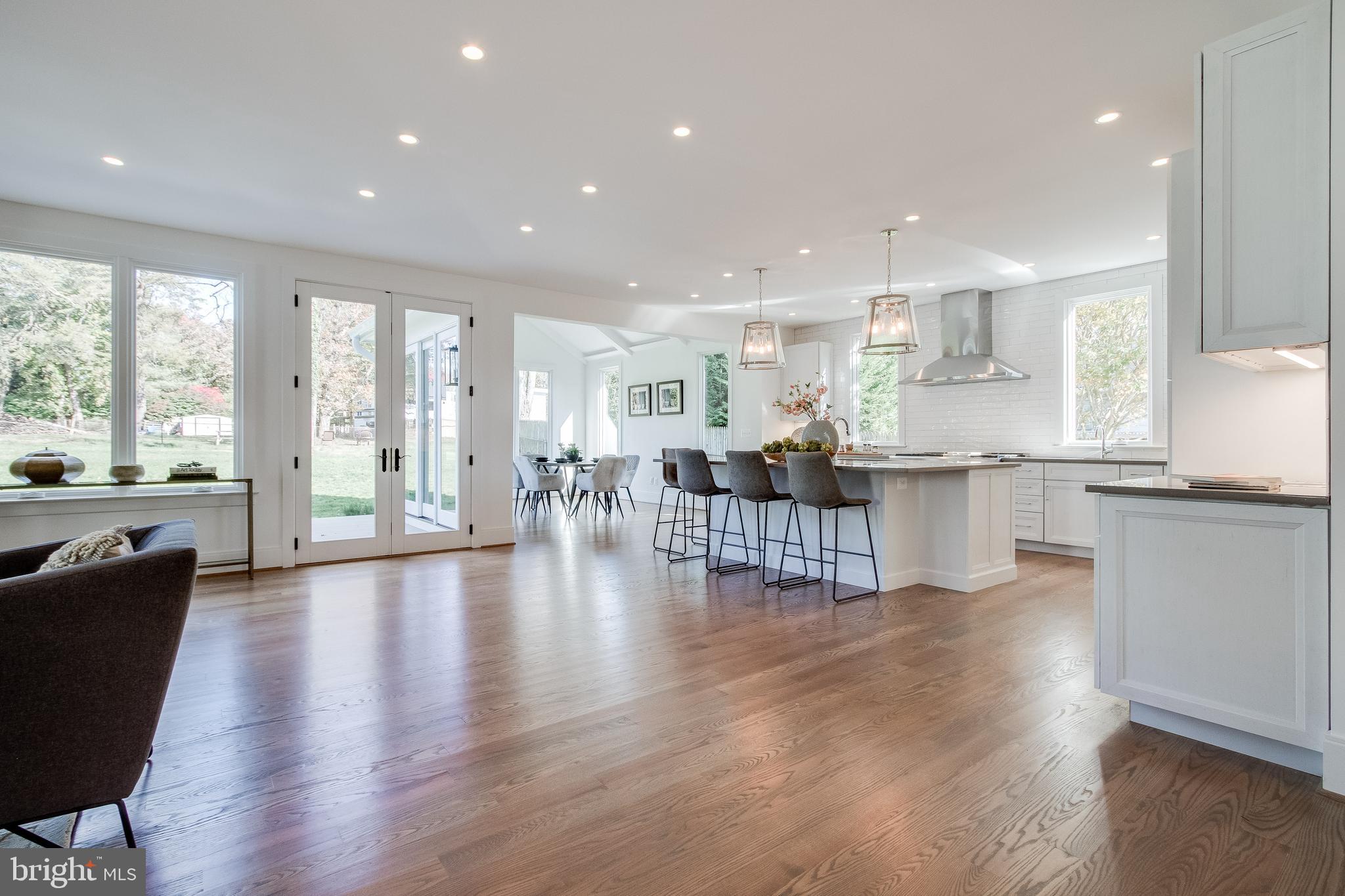 VIENNA WOODS - Residential