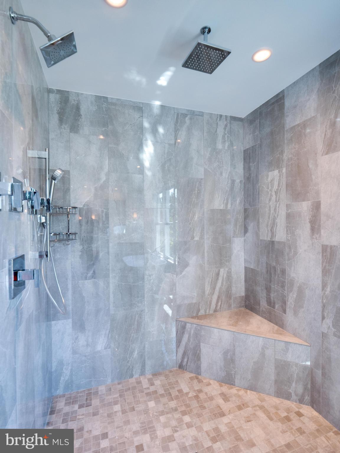 VIENNA WOODS - Residential