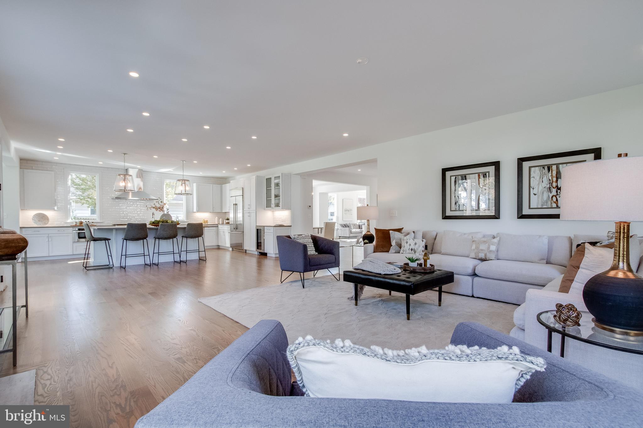 VIENNA WOODS - Residential