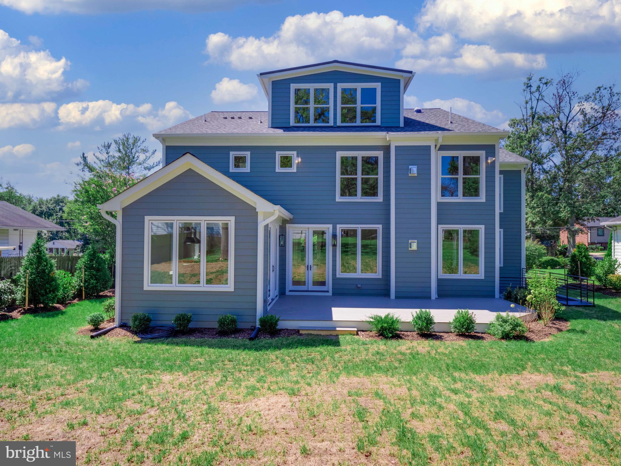 VIENNA WOODS - Residential