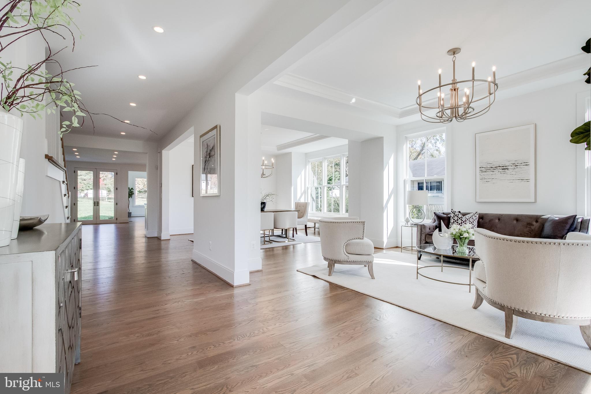 VIENNA WOODS - Residential