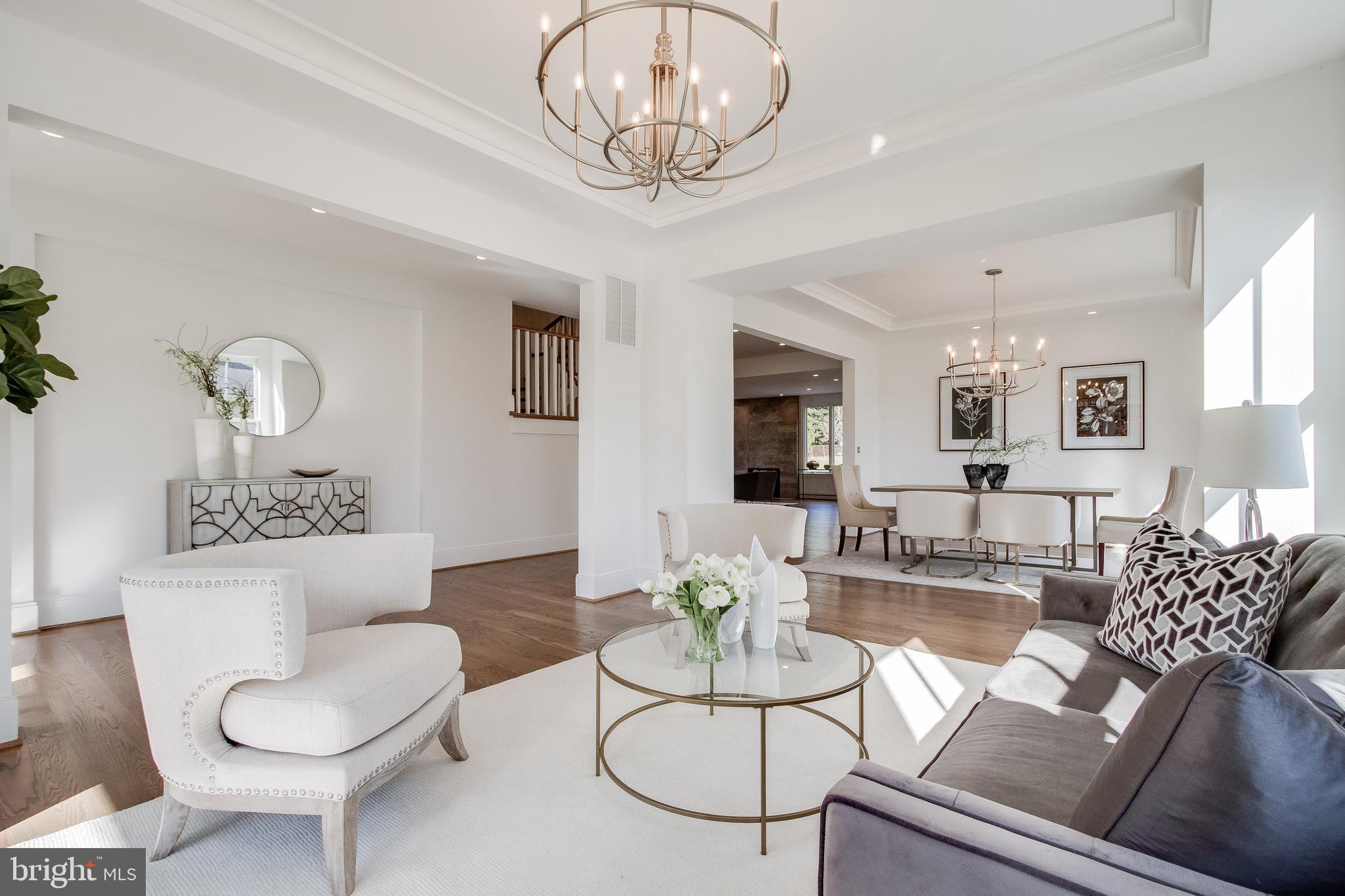 VIENNA WOODS - Residential