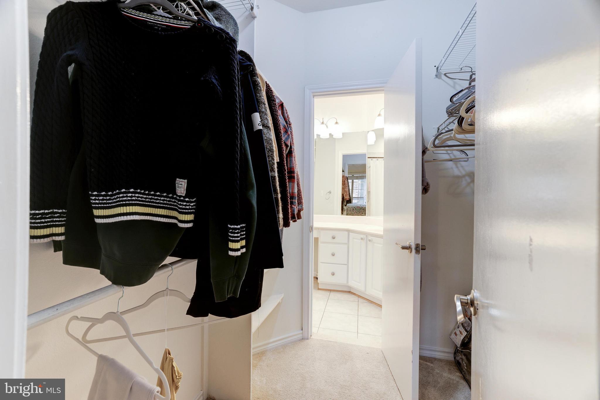 PENDERBROOK SQUARE CONDOMINIUMS - Residential Lease