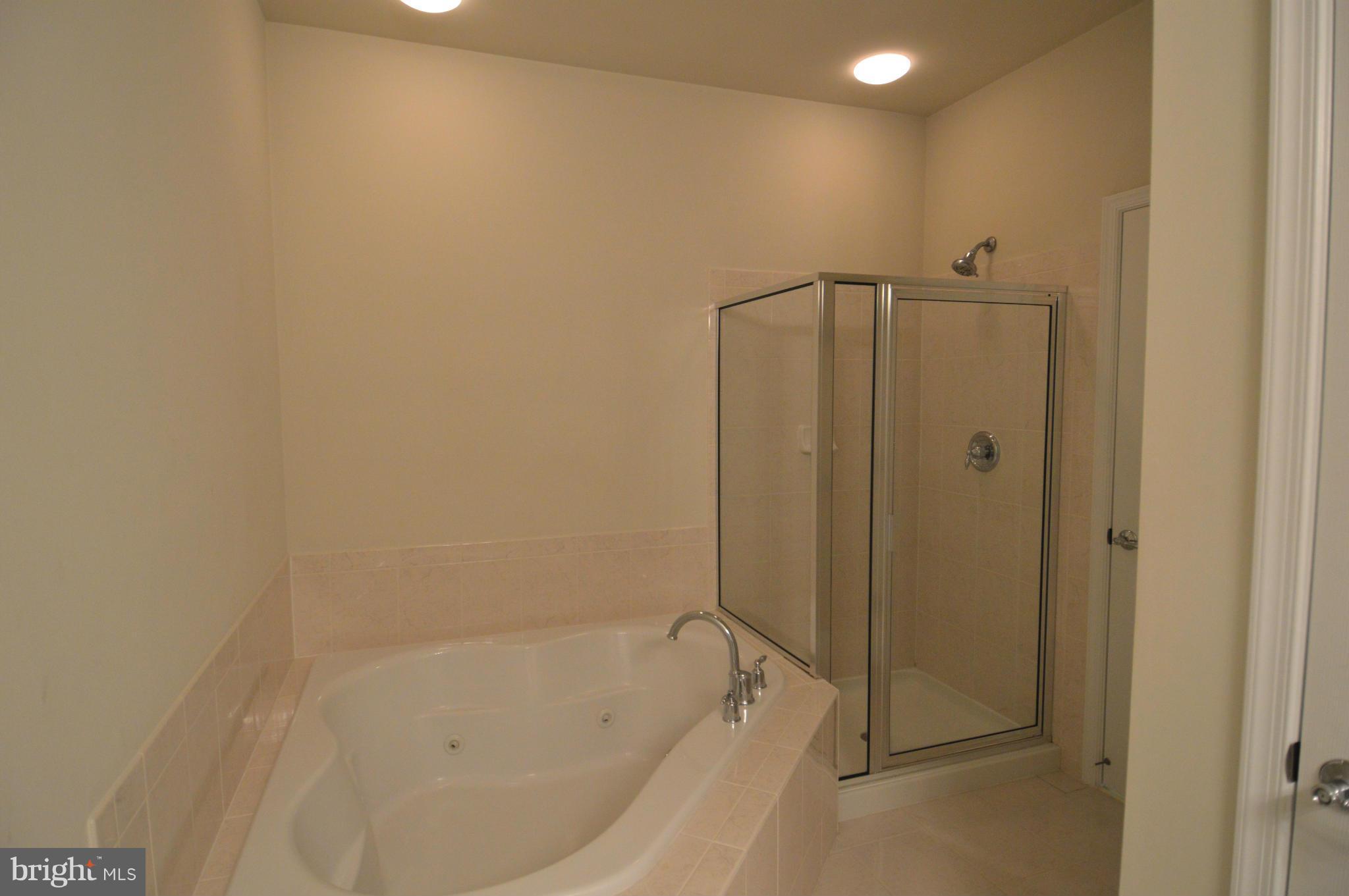 POTOMAC CLUB - Residential Lease