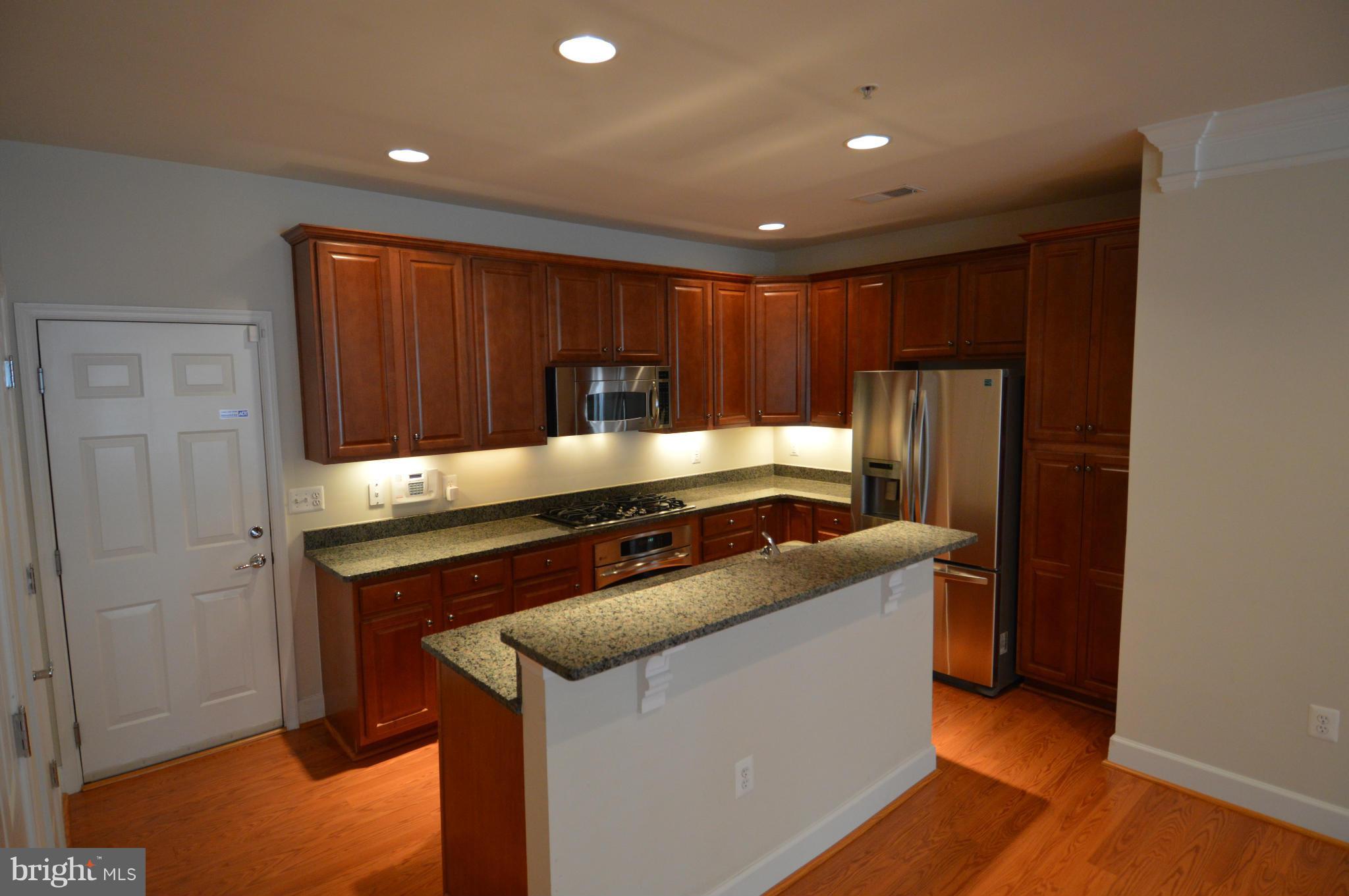POTOMAC CLUB - Residential Lease