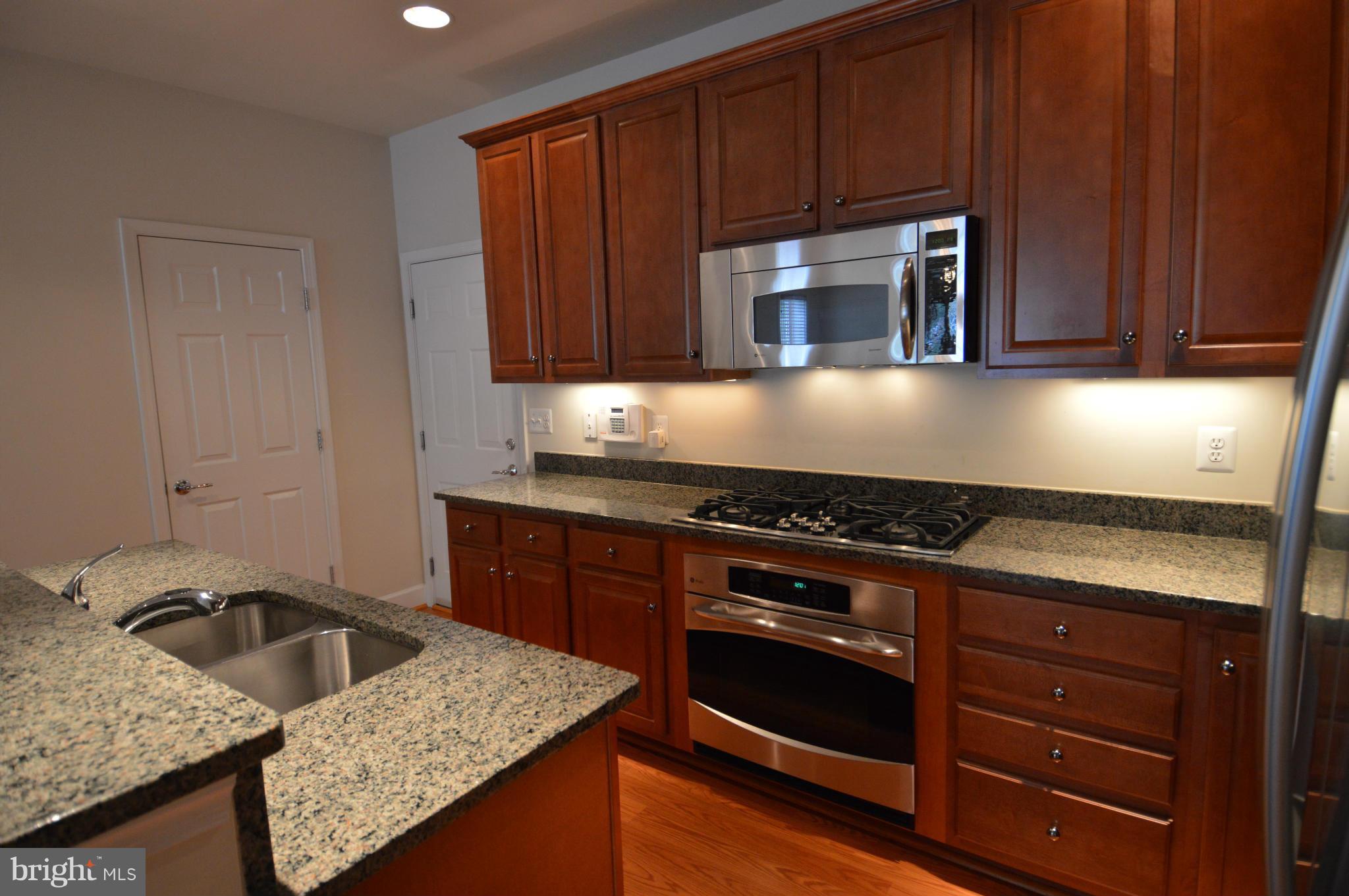 POTOMAC CLUB - Residential Lease