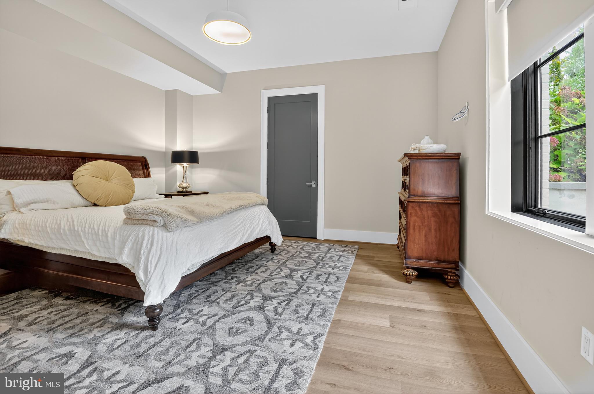 LANGLEY HILL - Residential