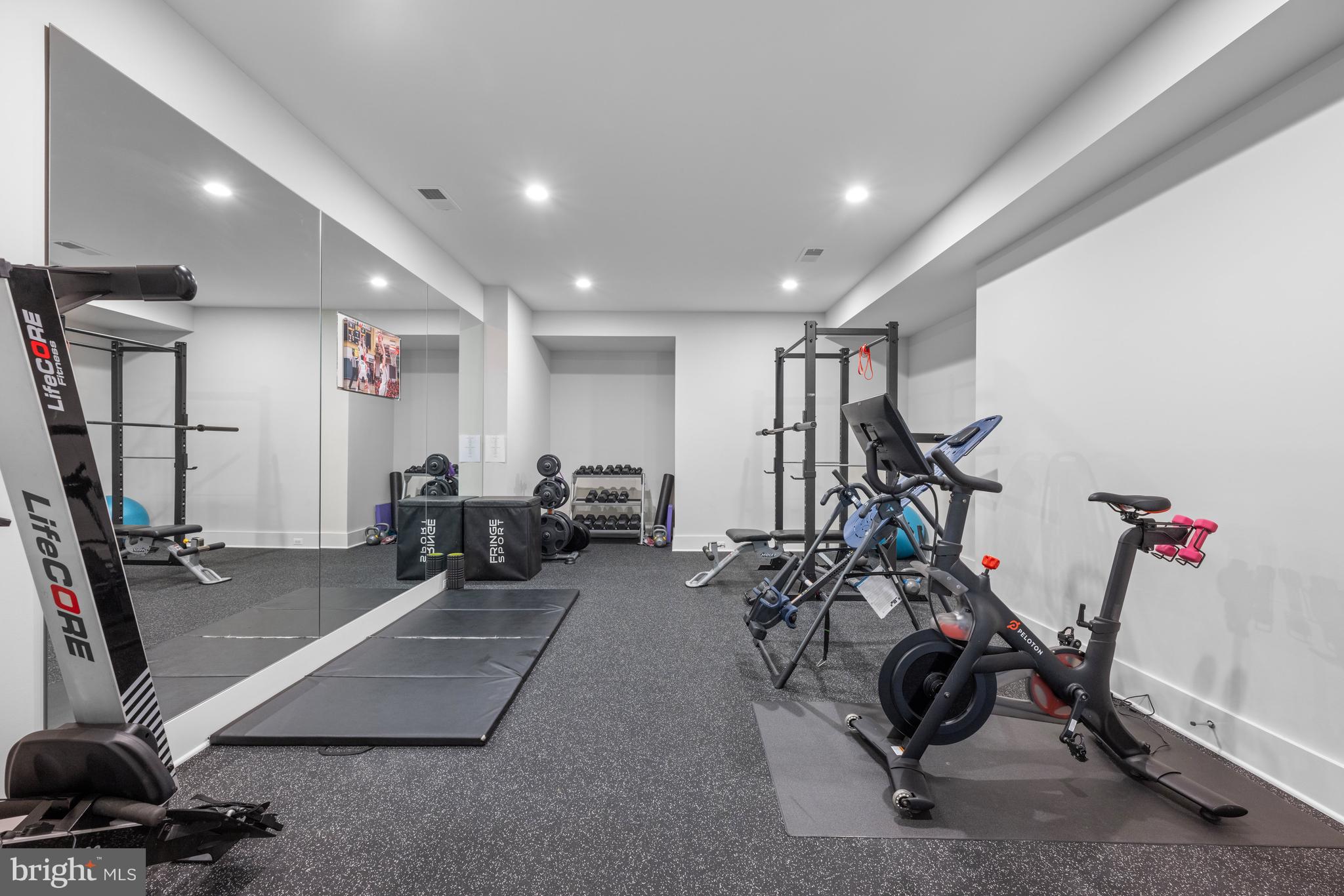 LANGLEY HILL - Residential