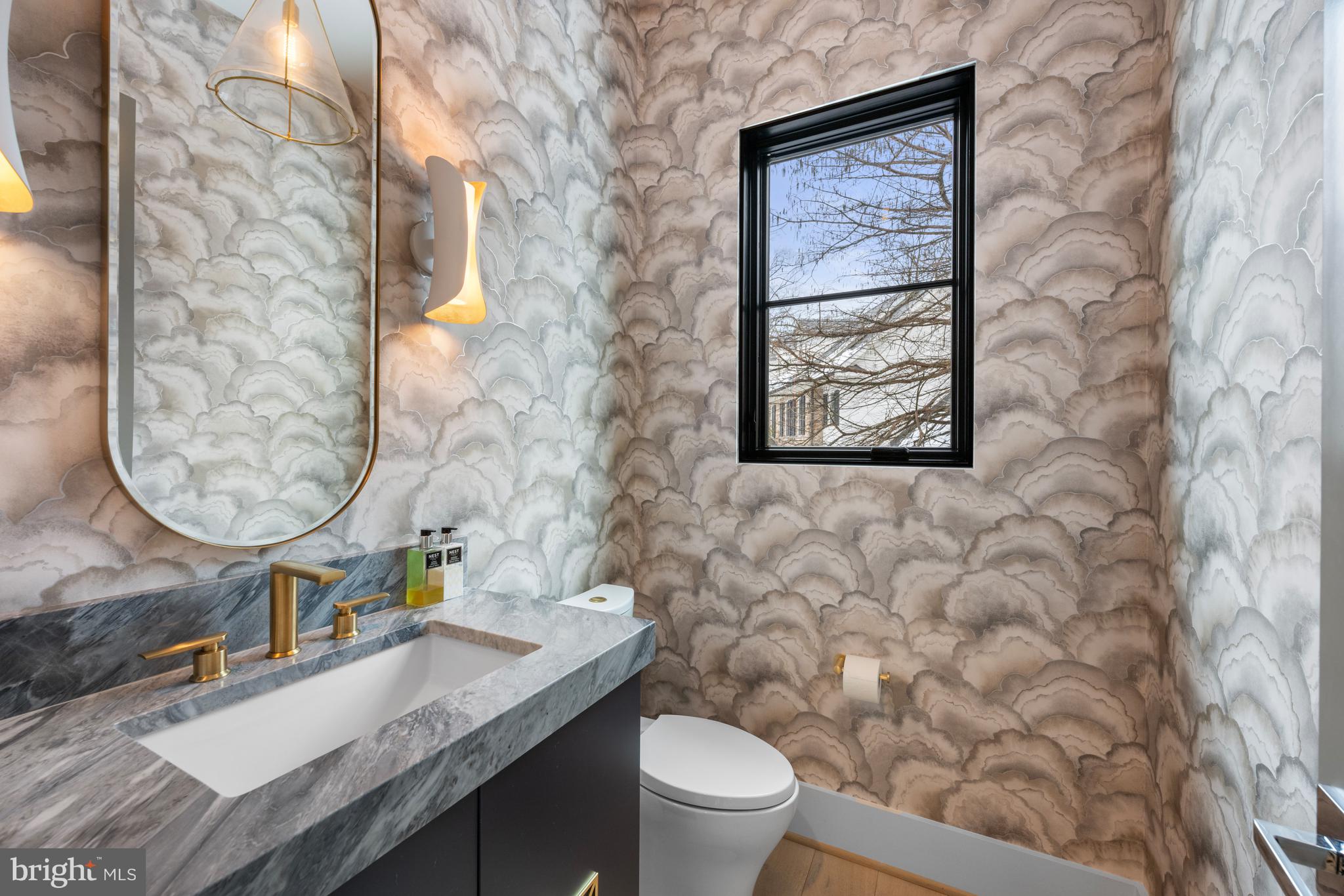 LANGLEY HILL - Residential