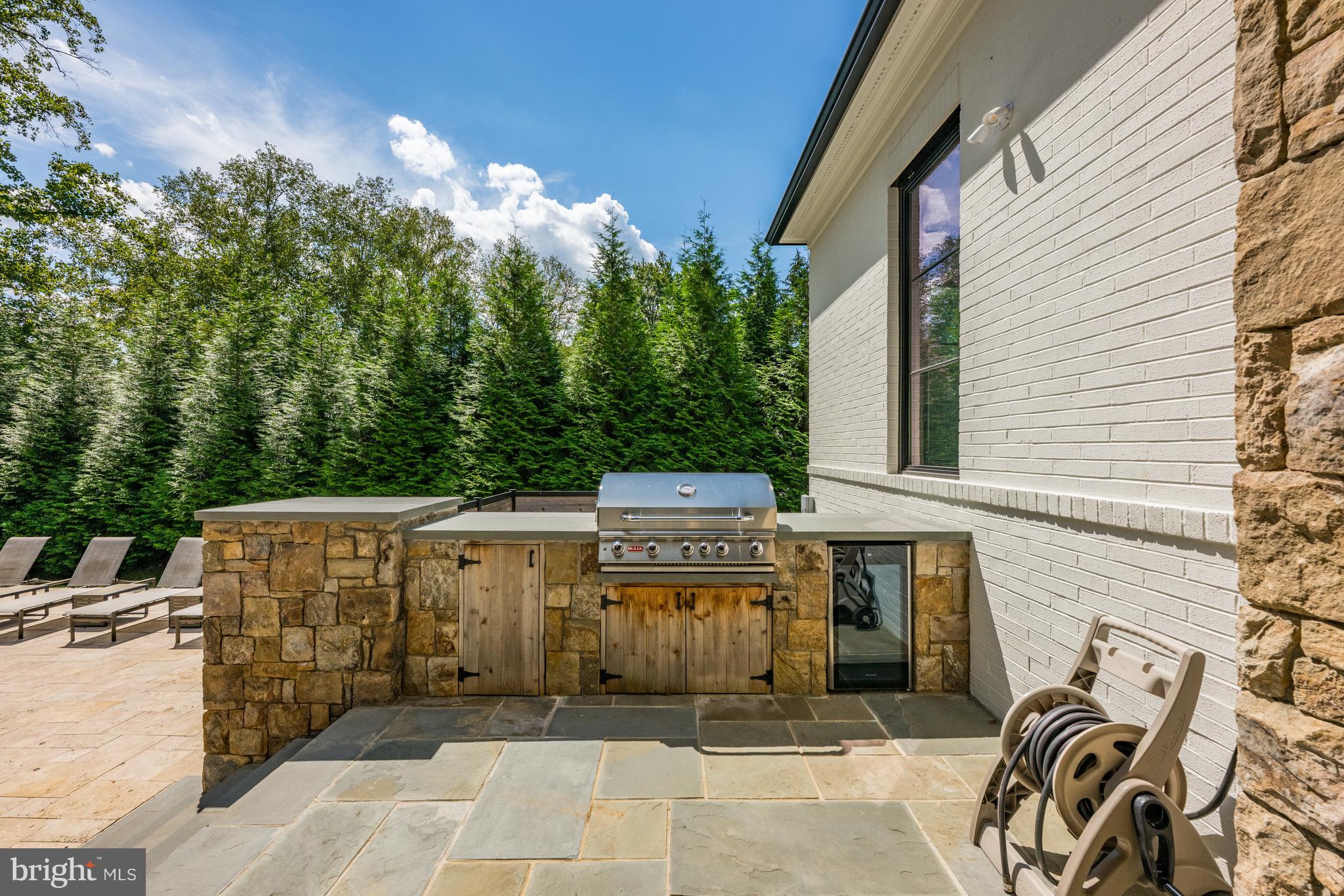 LANGLEY HILL - Residential