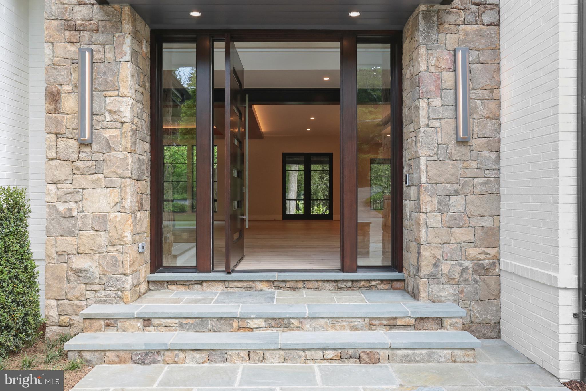 1011 LANGLEY HILL DRIVE