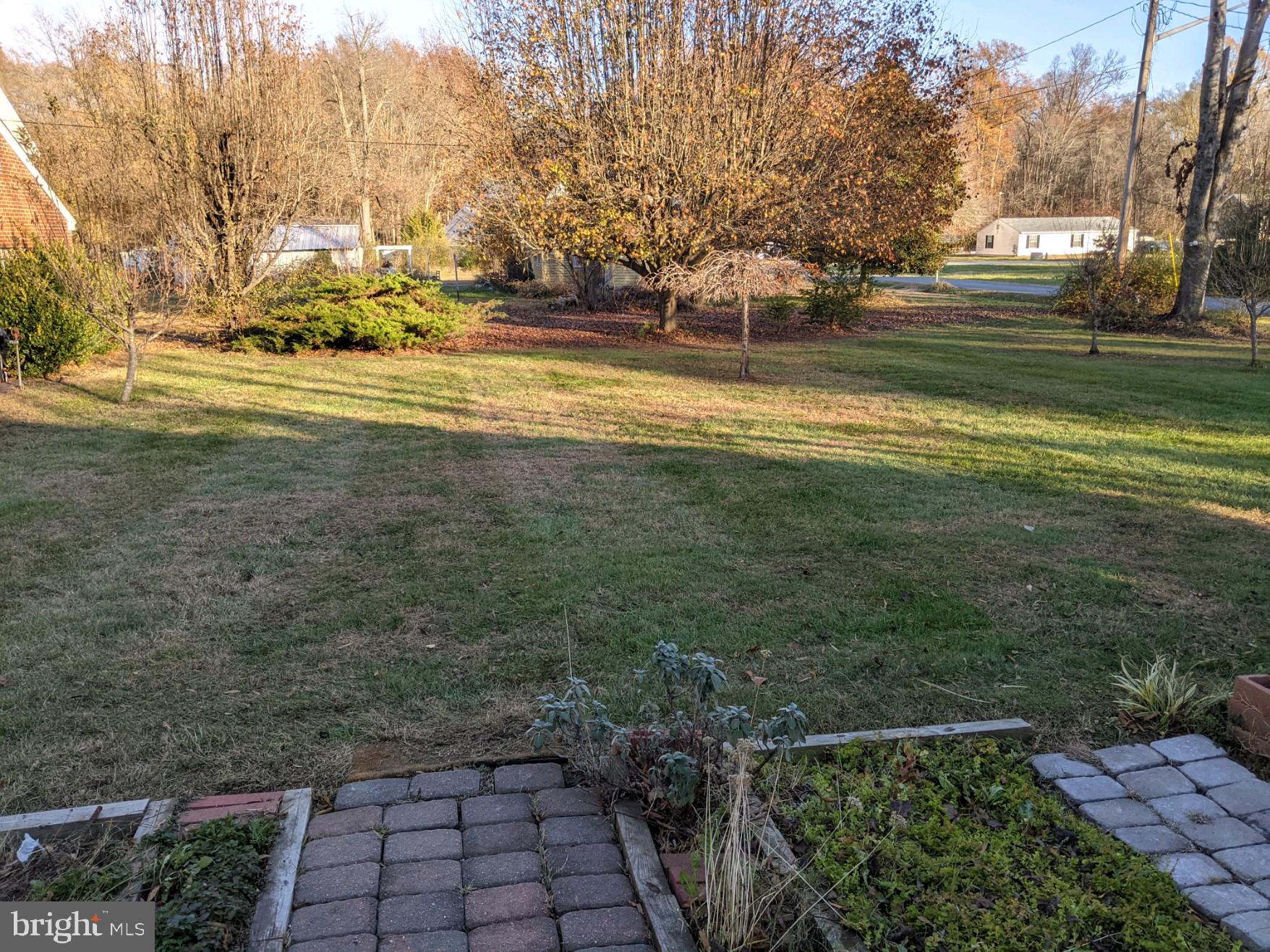 KNOTTS-WEST GLYMONT - Residential